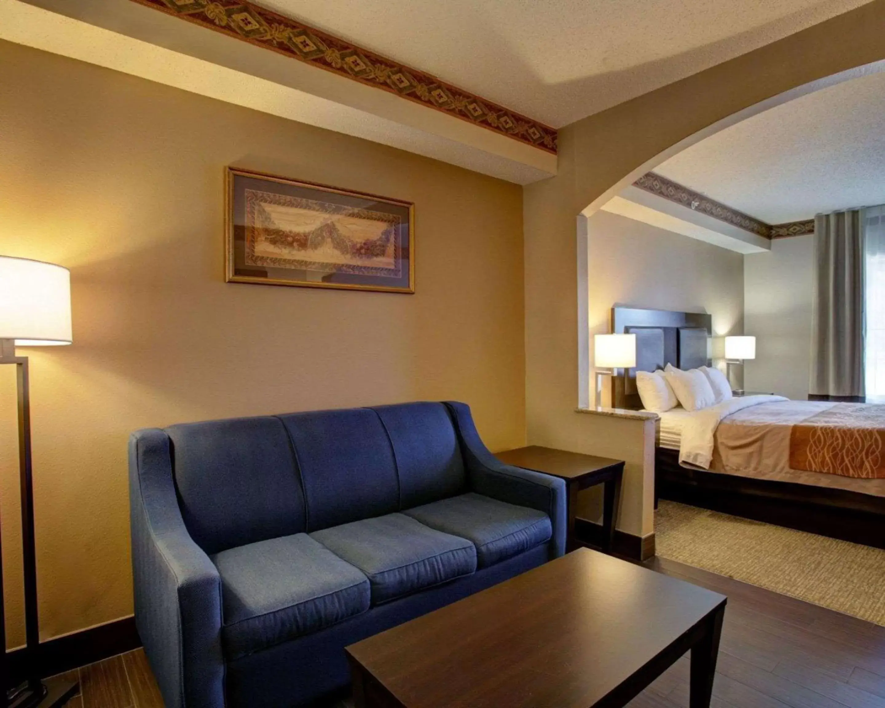 Photo of the whole room, Seating Area in Comfort Inn & Suites Seguin