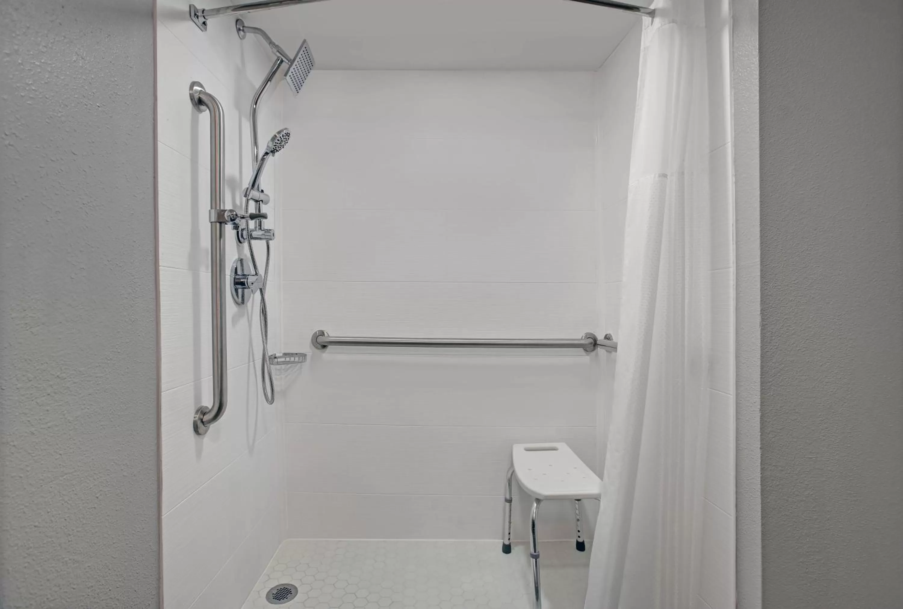 Bathroom in Motel 6-Monahans, TX