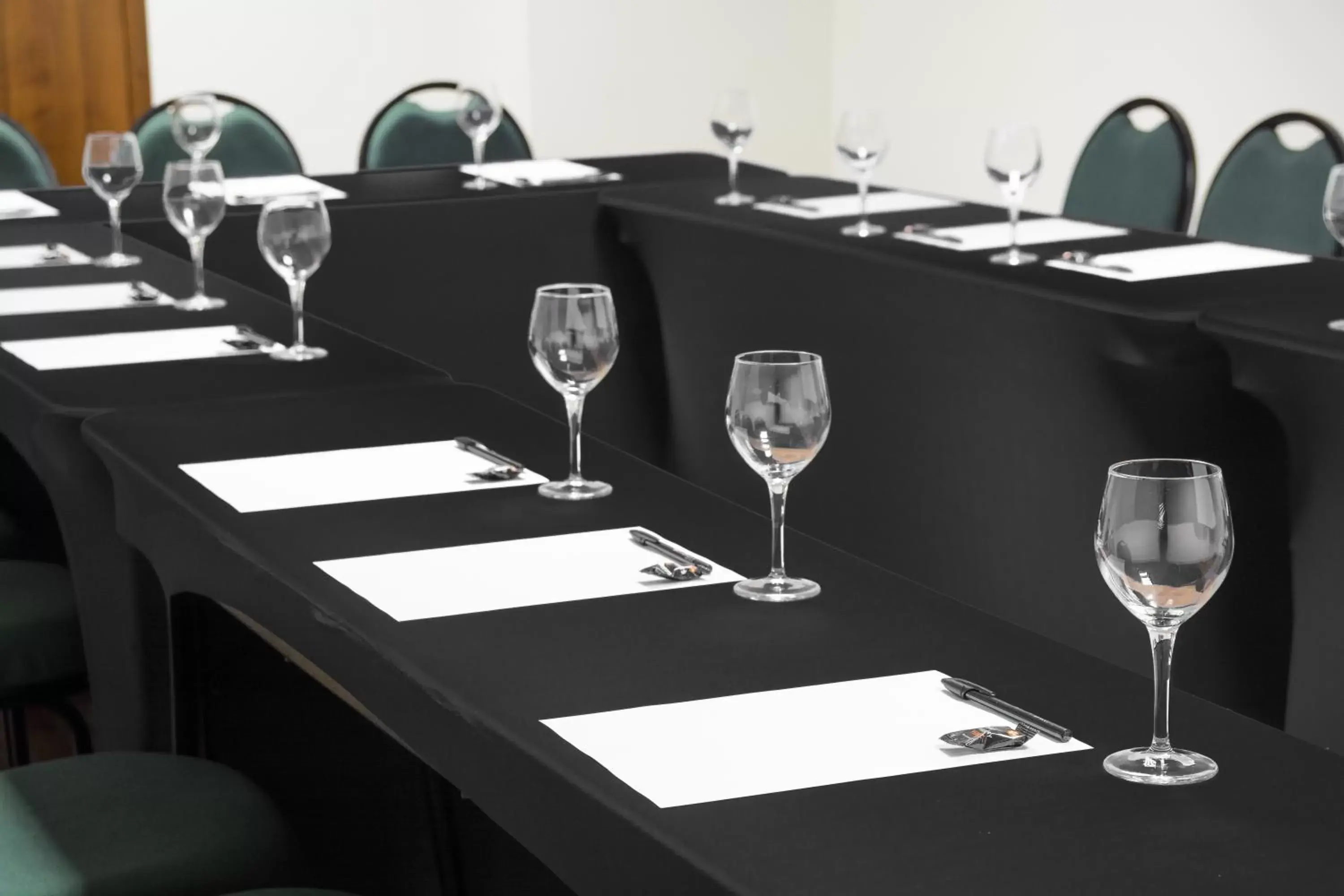Meeting/conference room, Restaurant/Places to Eat in Intercity Salvador Aeroporto