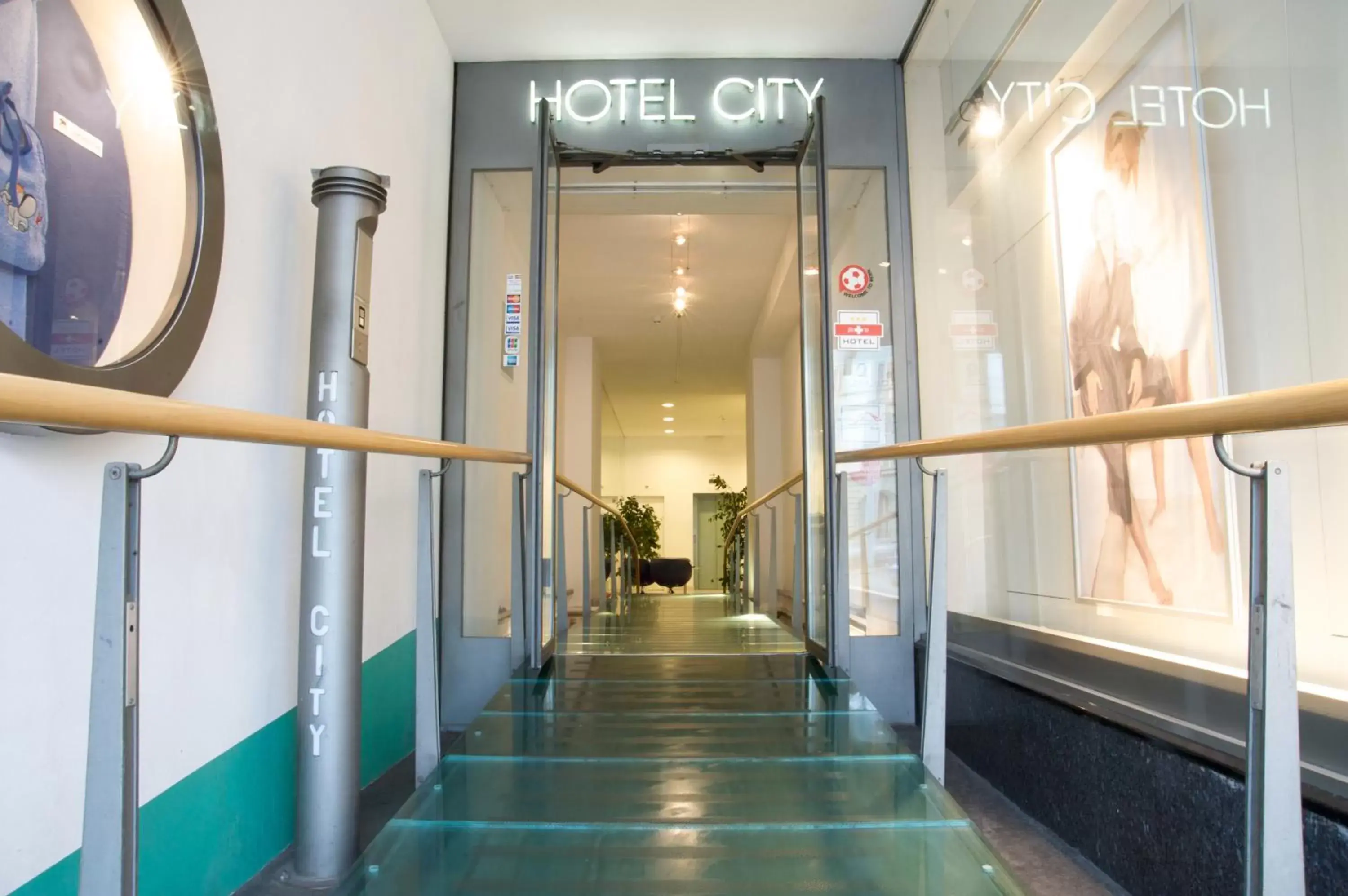 Facade/entrance in Hotel City am Bahnhof