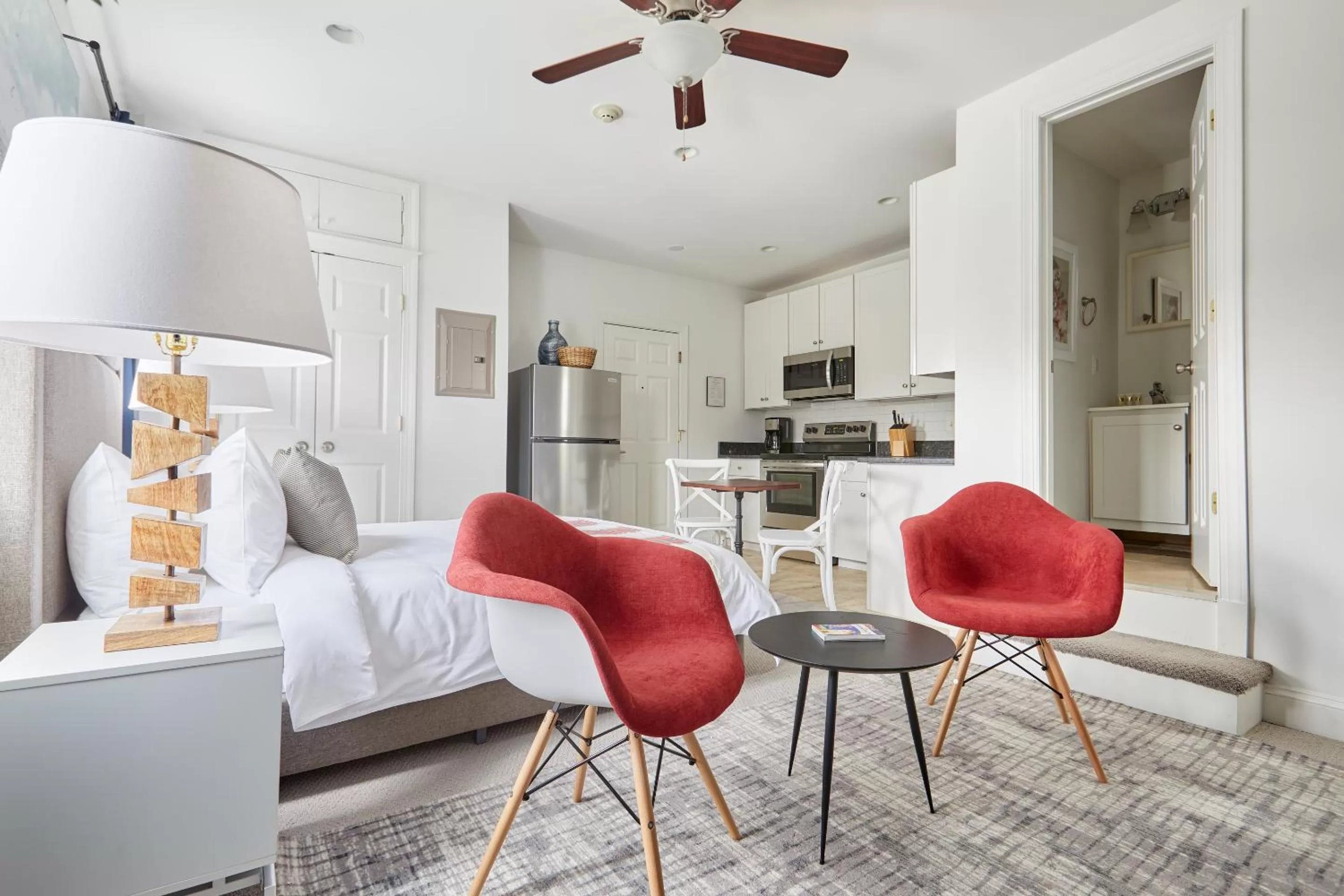 Dining area in Kasa Del Ray Alexandria