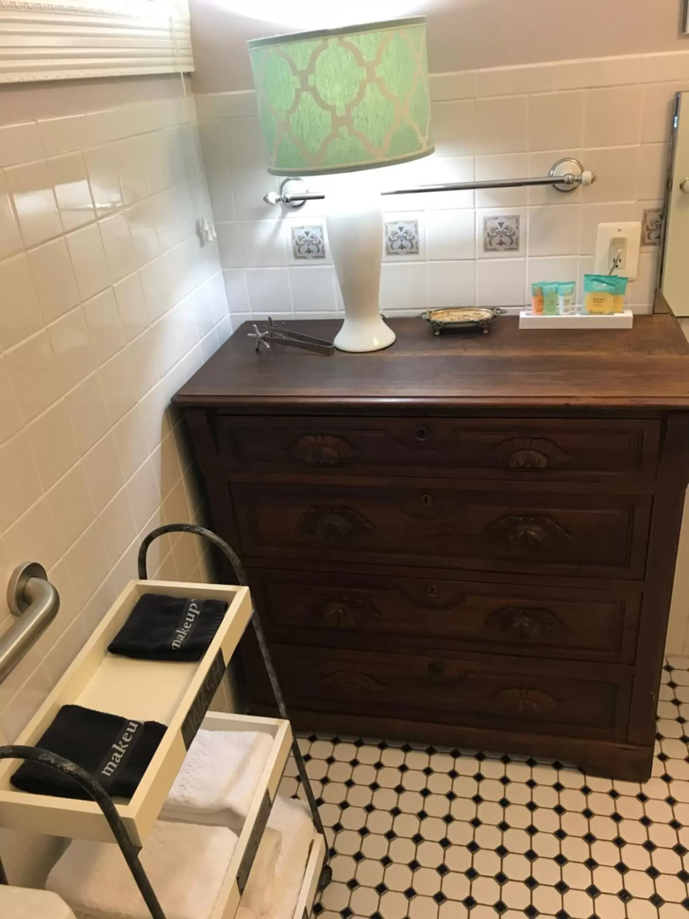 Bathroom, Kitchen/Kitchenette in Elaine's Cape May Boutique Hotel