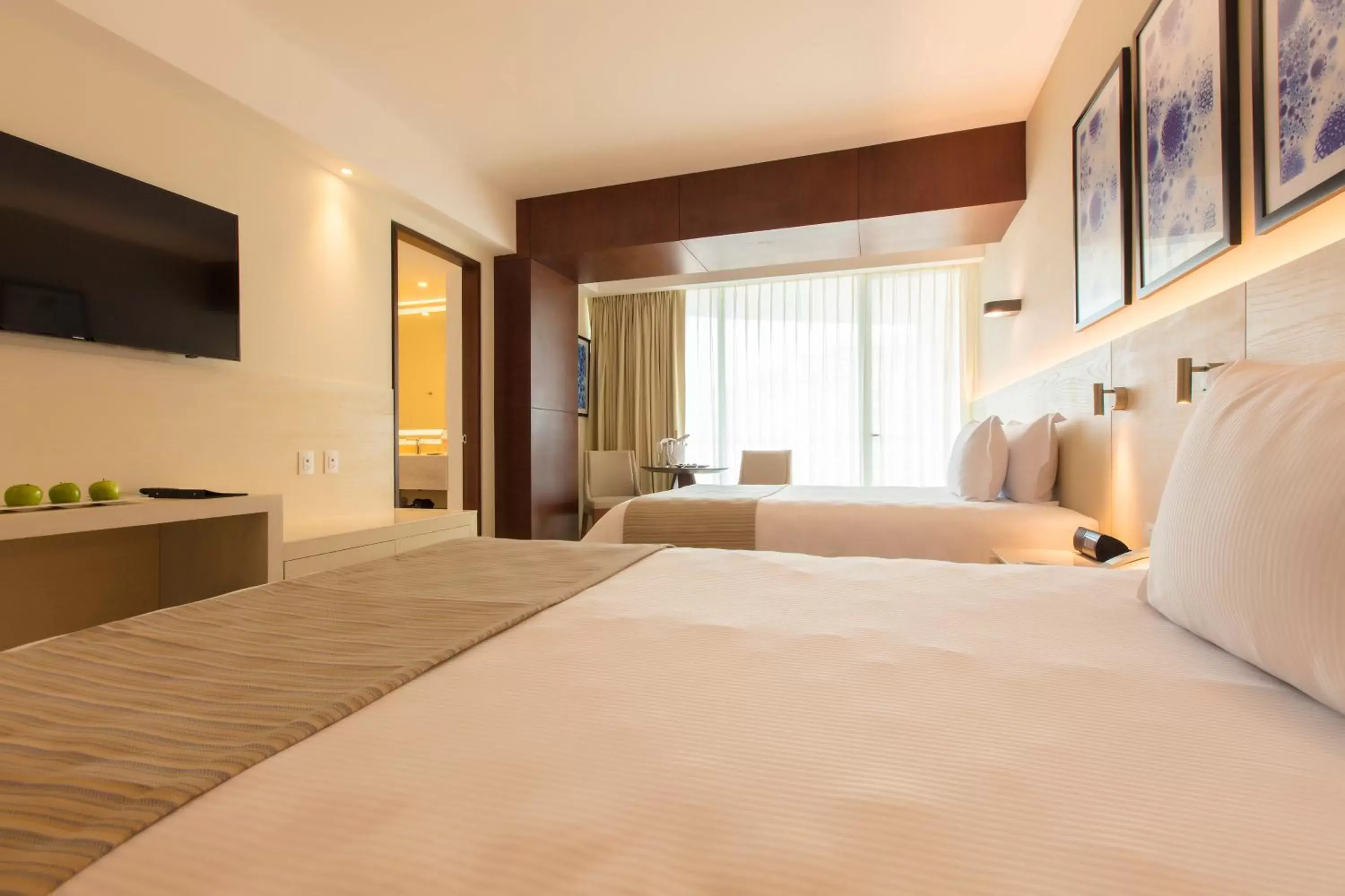 Bedroom, Bed in Krystal Grand Cancun