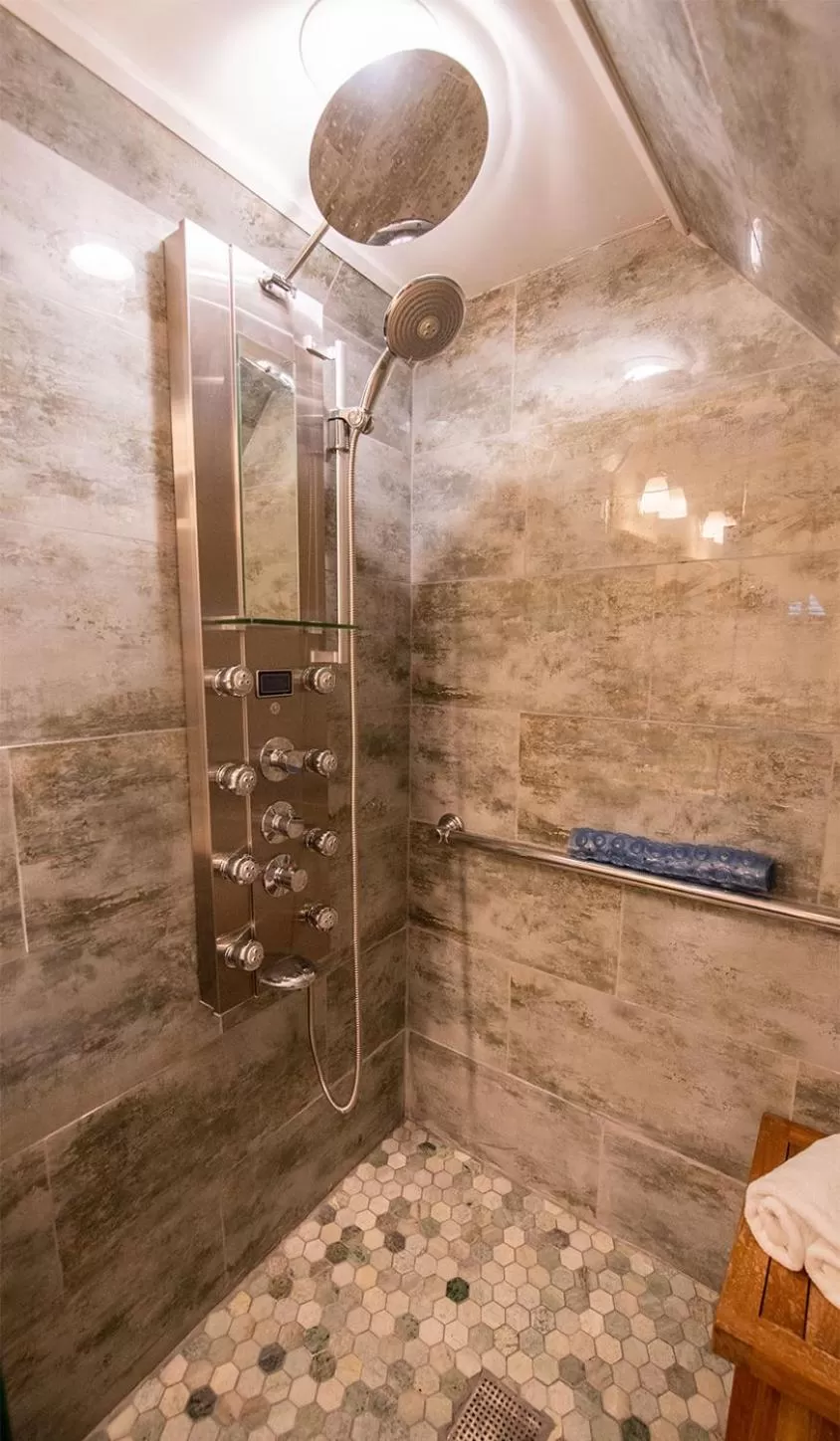 Casablanca Inn on the Bay