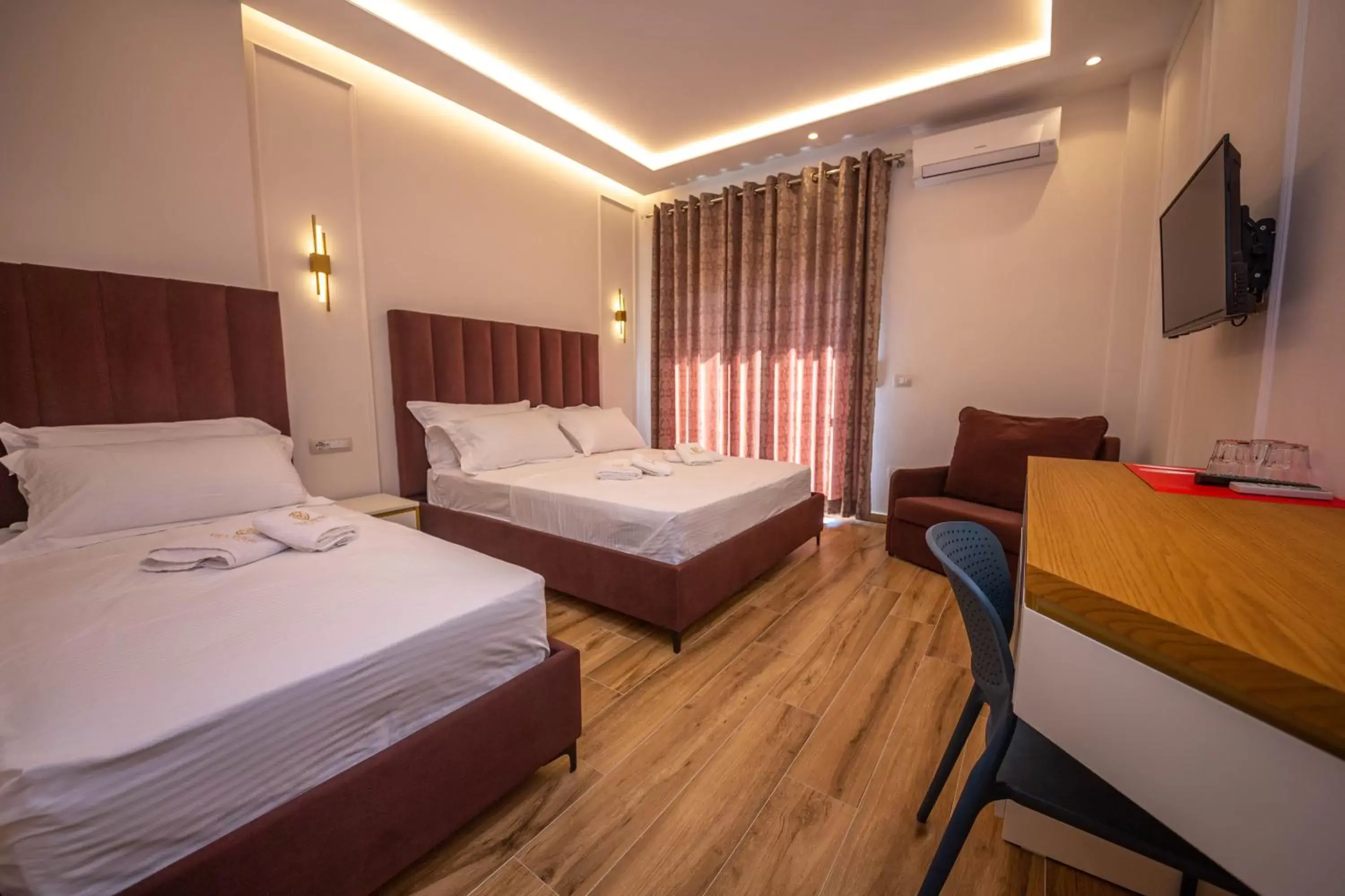 Family Room with Balcony and Sea View in Hotel Vila Misiri Family Room with Balcony and Sea View in Hotel Vila Misiri