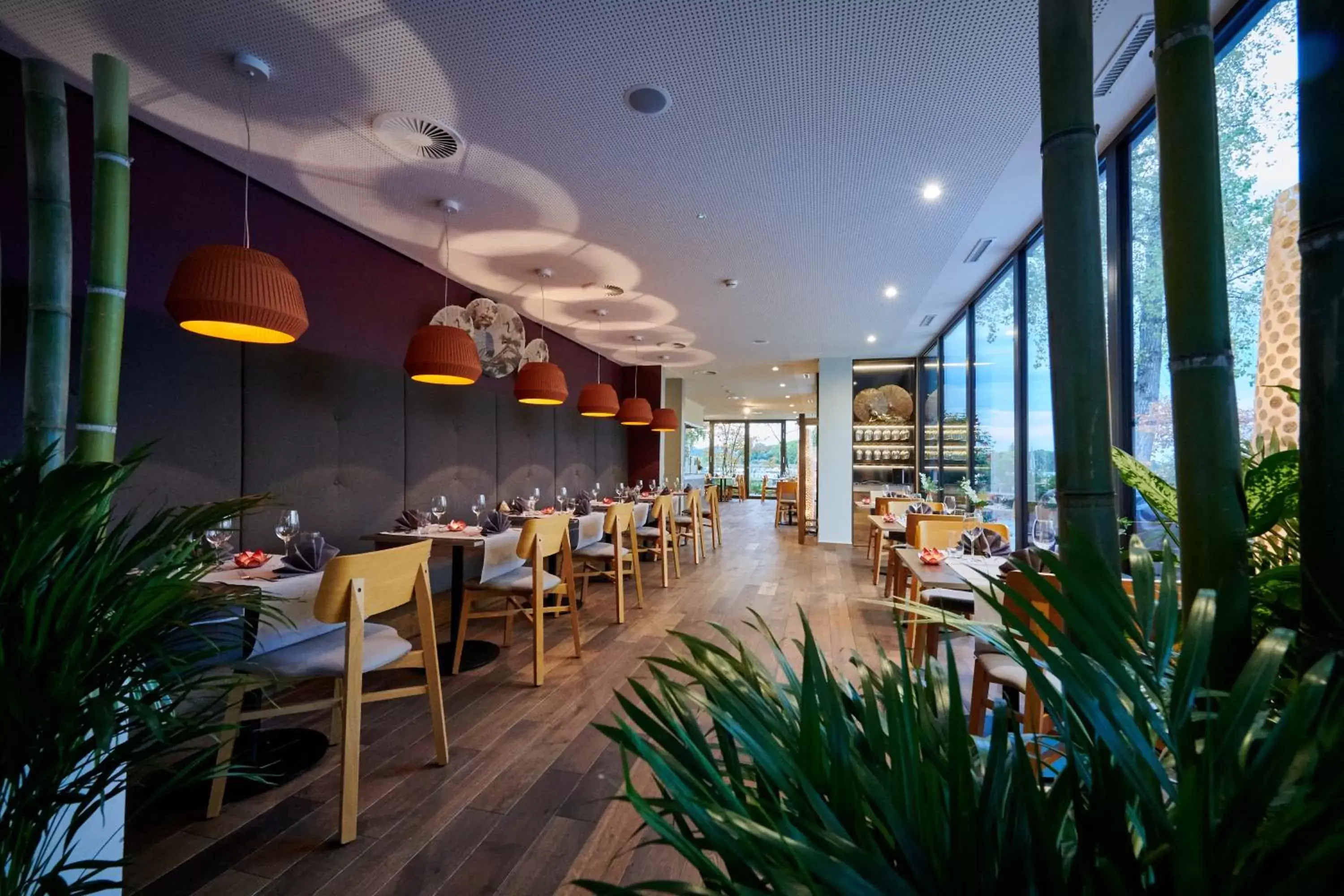 Restaurant/Places to Eat in Waldhaus*** Hotel im Deltapark Vitalresort