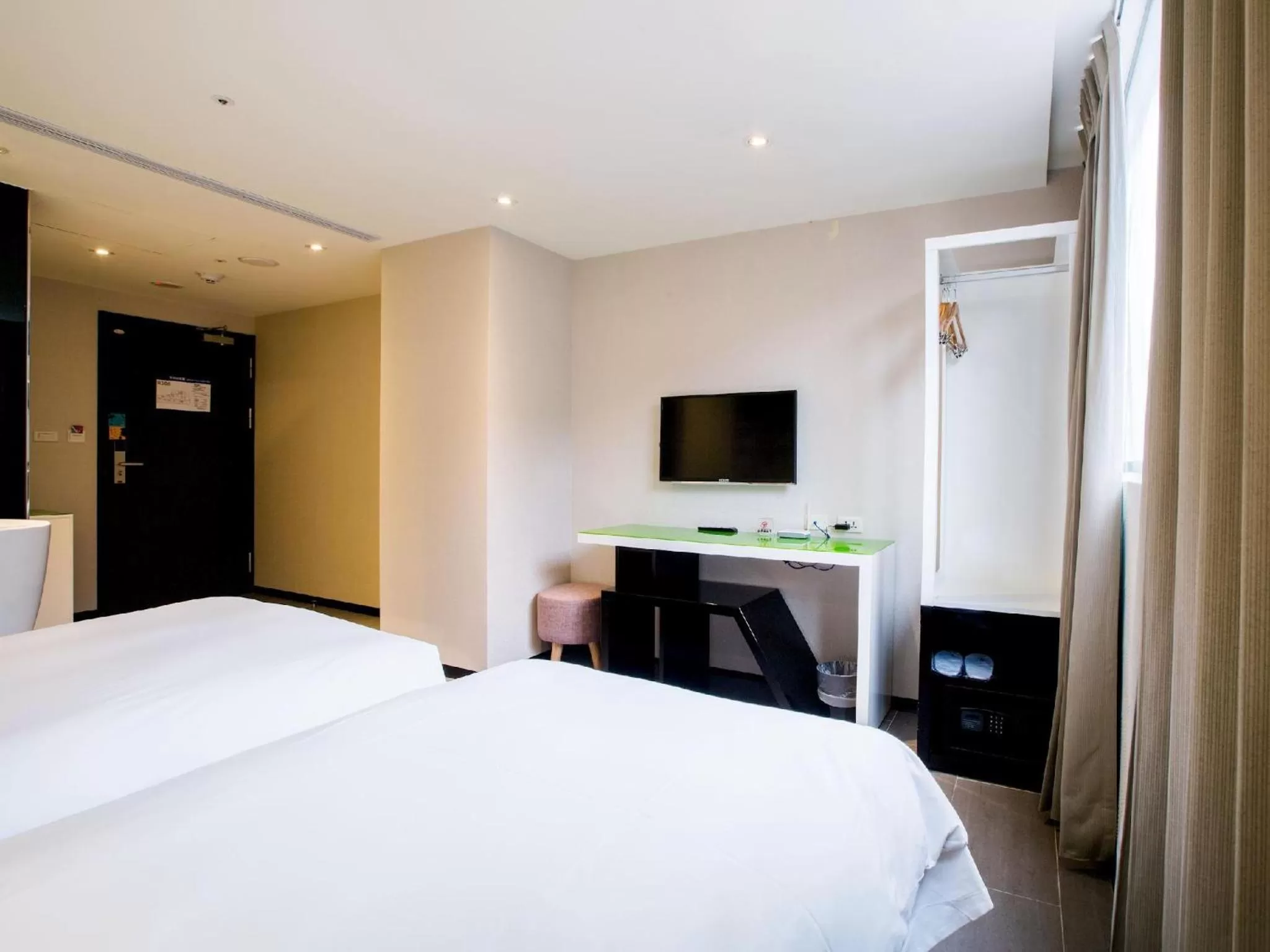 Bed in Wholesome Hotel