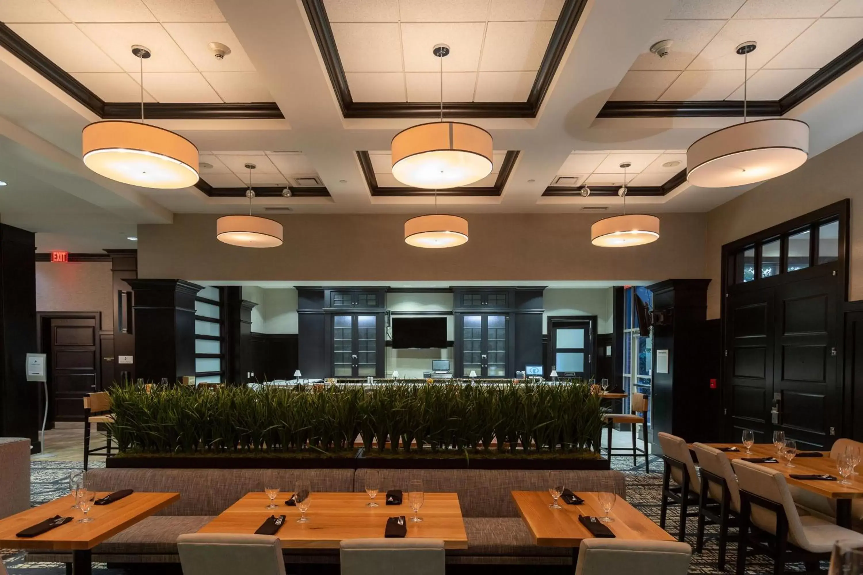 Restaurant/Places to Eat in Sheraton Chicago Northbrook