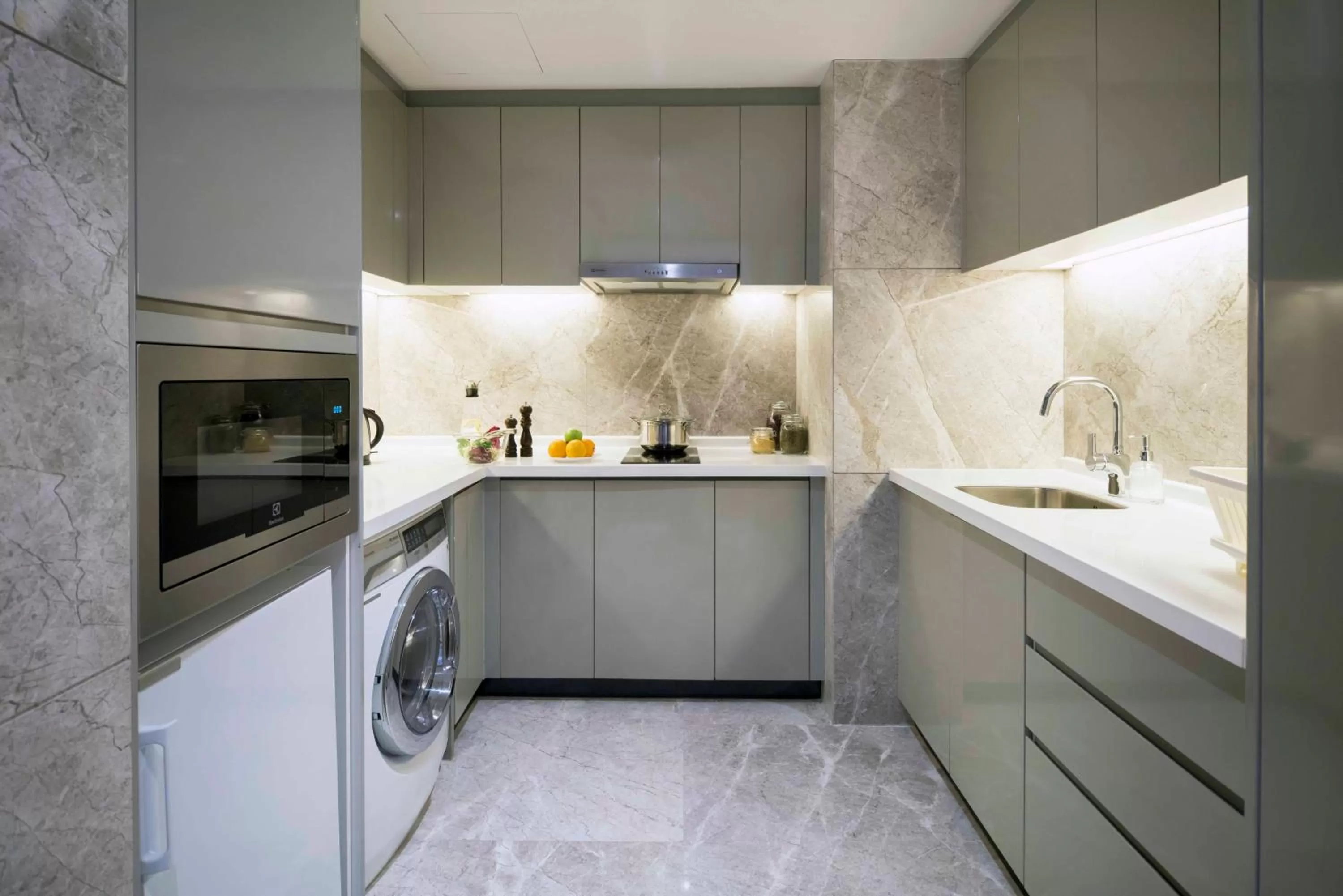 Kitchen or kitchenette, Kitchen/Kitchenette in Fraser Suites Shenzhen