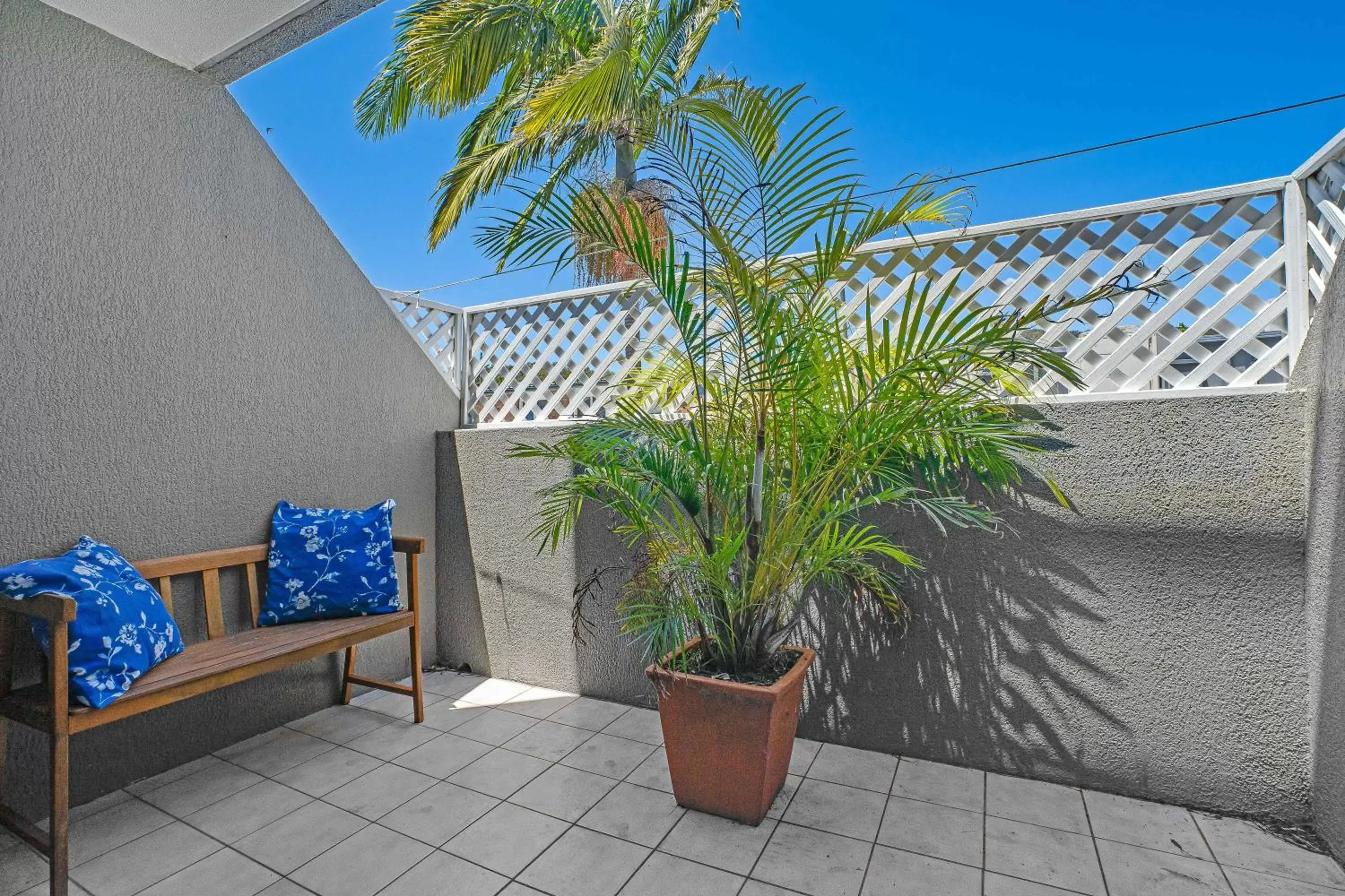 Balcony/Terrace in Nelson Towers Motel & Apartments