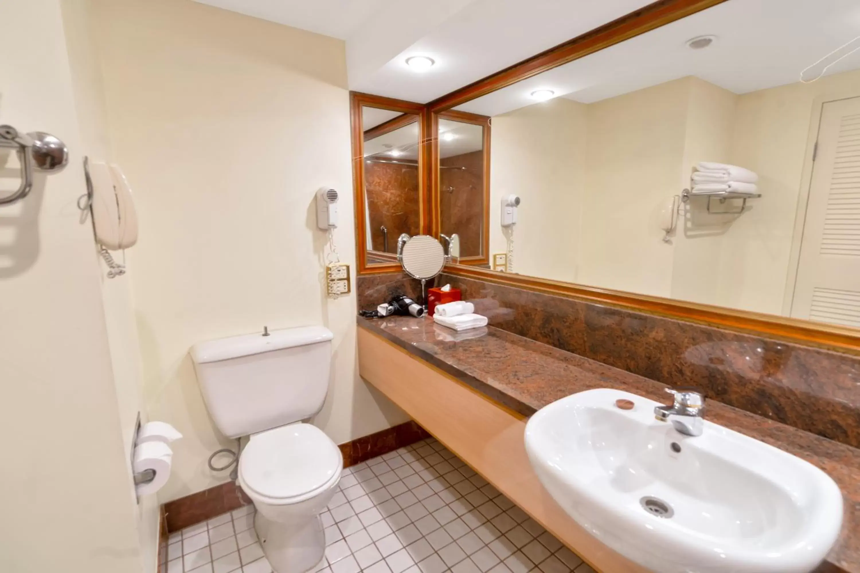Bathroom in Pullman Cairns International