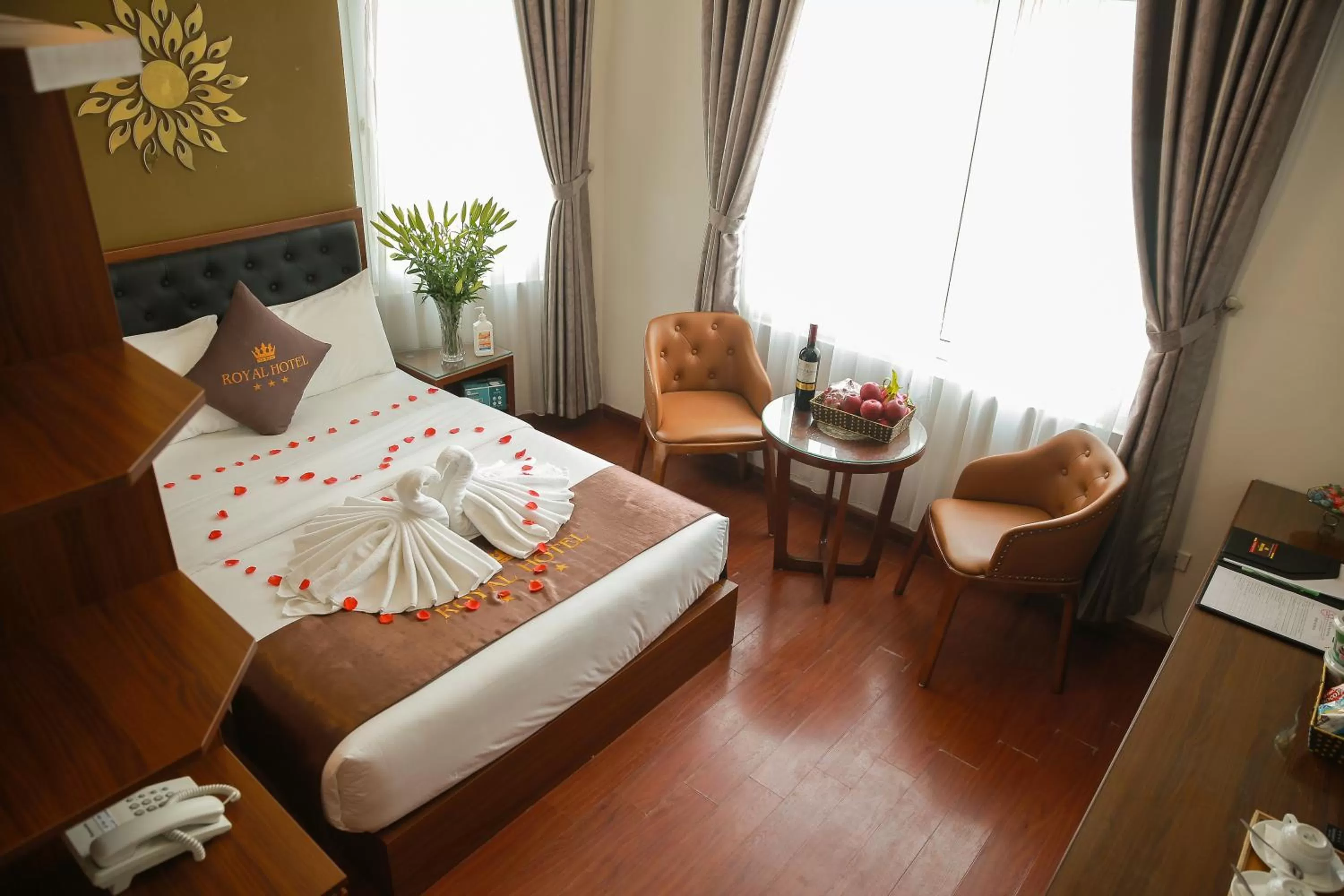 Photo of the whole room in Royal Hotel