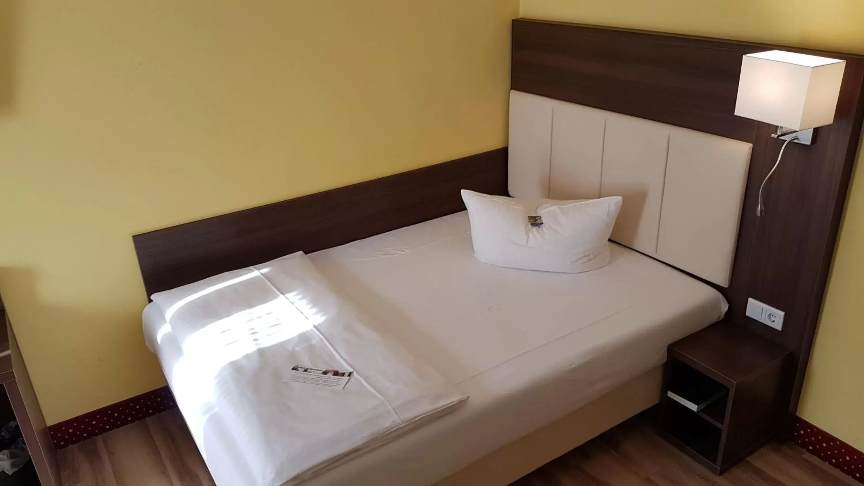 Photo of the whole room, Bed in INVITE Hotel Nürnberg City