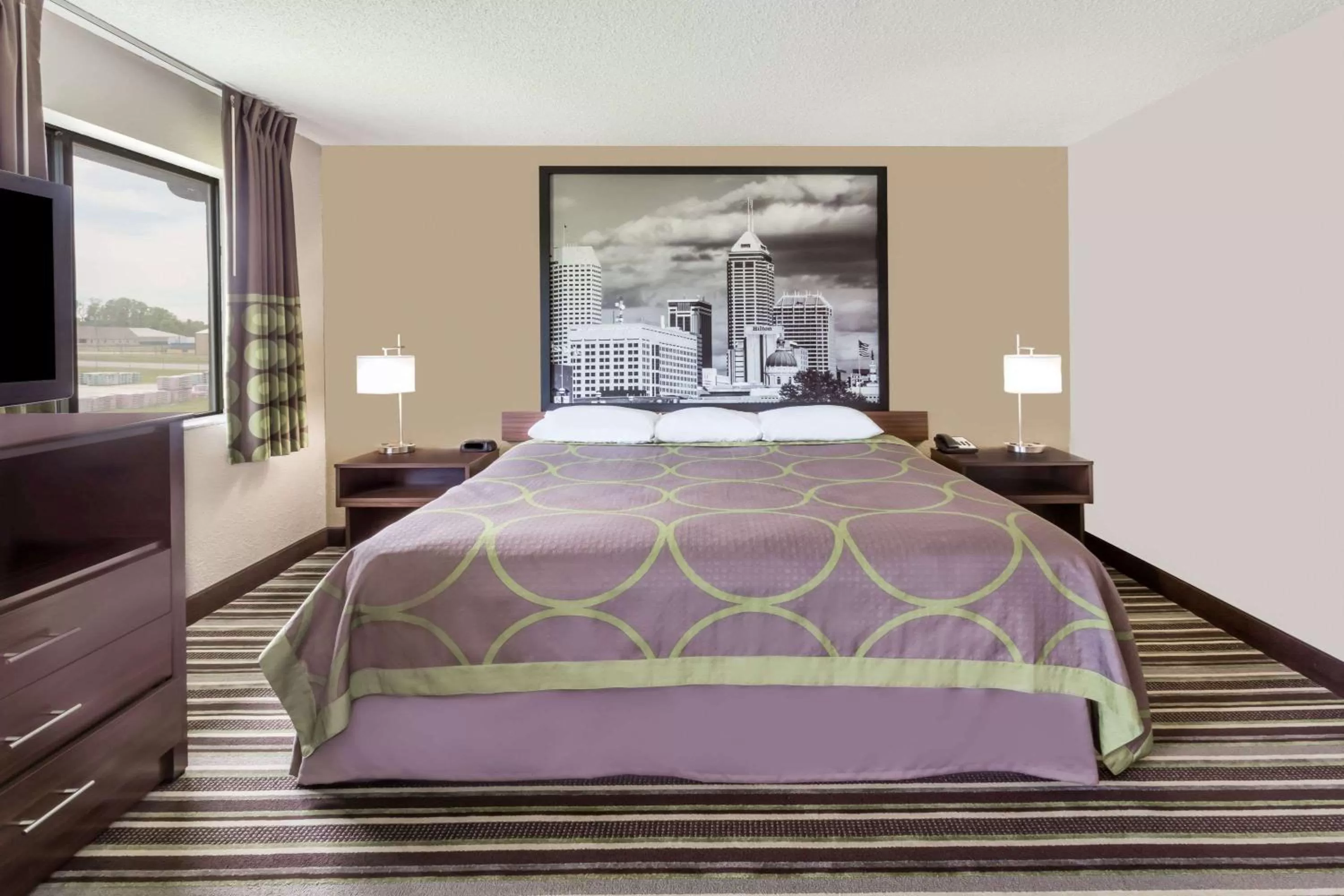 Photo of the whole room, Bed in Super 8 by Wyndham Plymouth