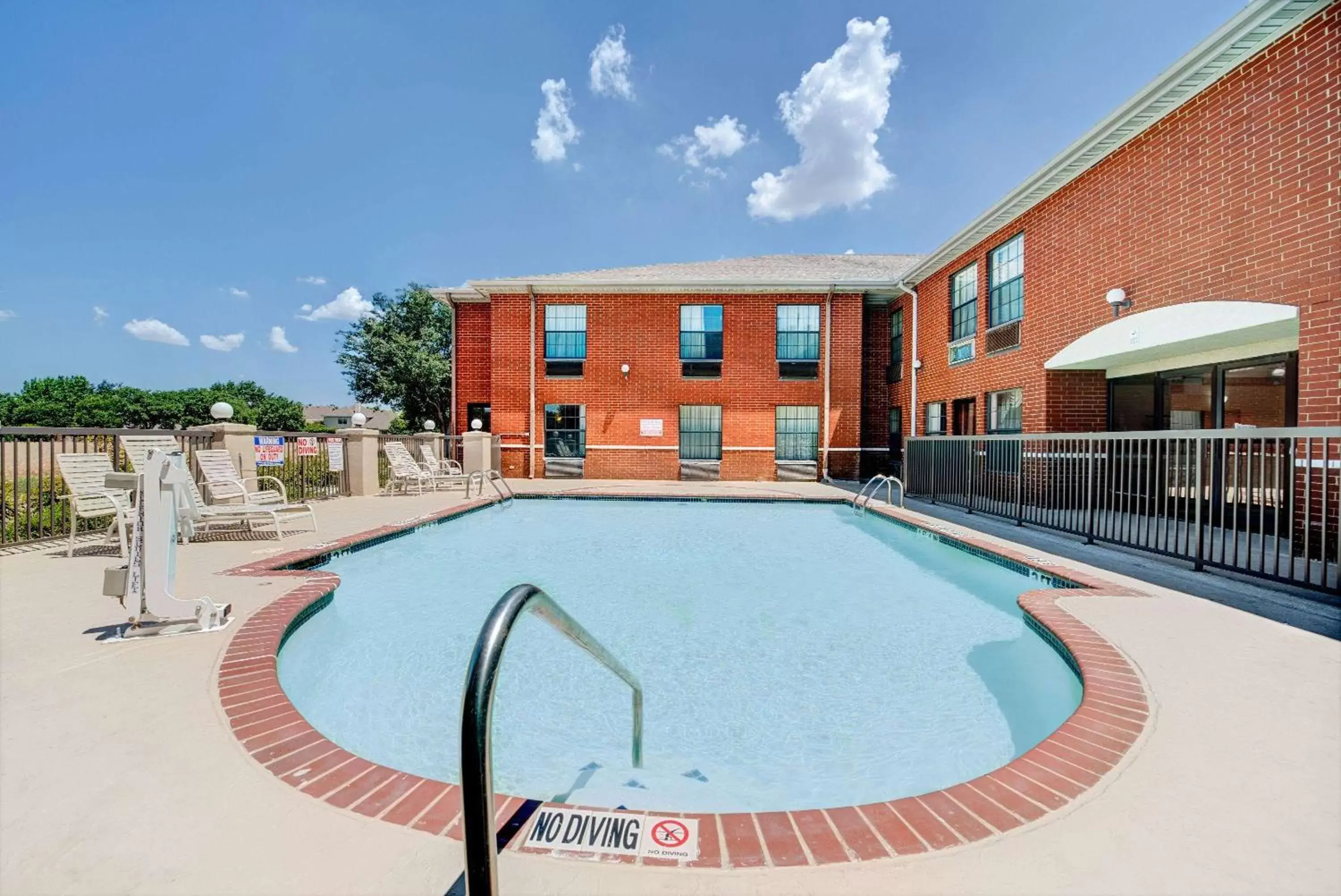 Pool view, Swimming Pool in Days Inn by Wyndham Dallas Plano