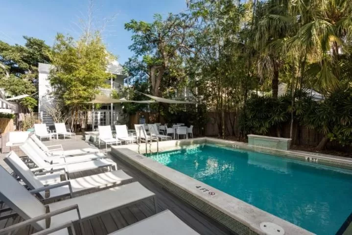 Property building, Swimming Pool in Alexander's Gay Lesbian Guesthouse (Adult Only 21+)