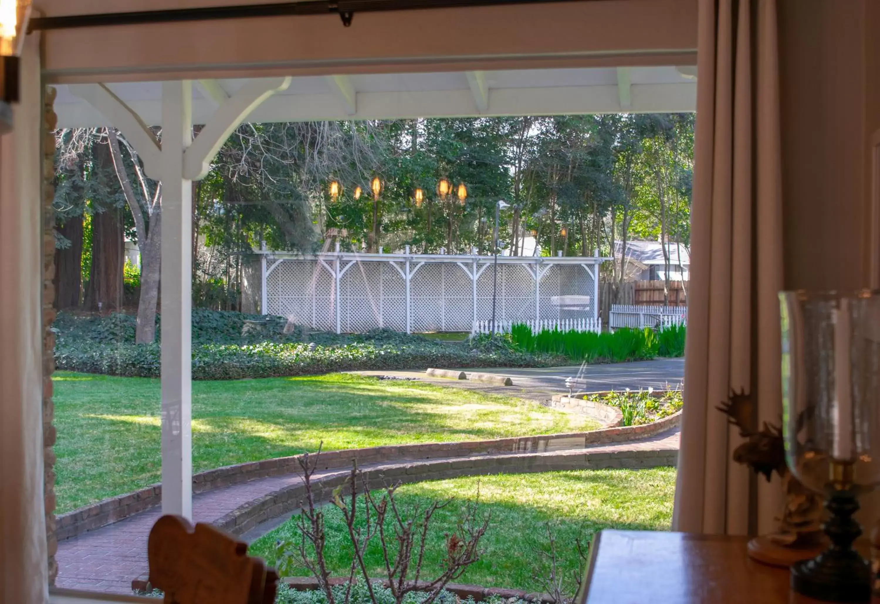 Garden view in Stahlecker House Inn