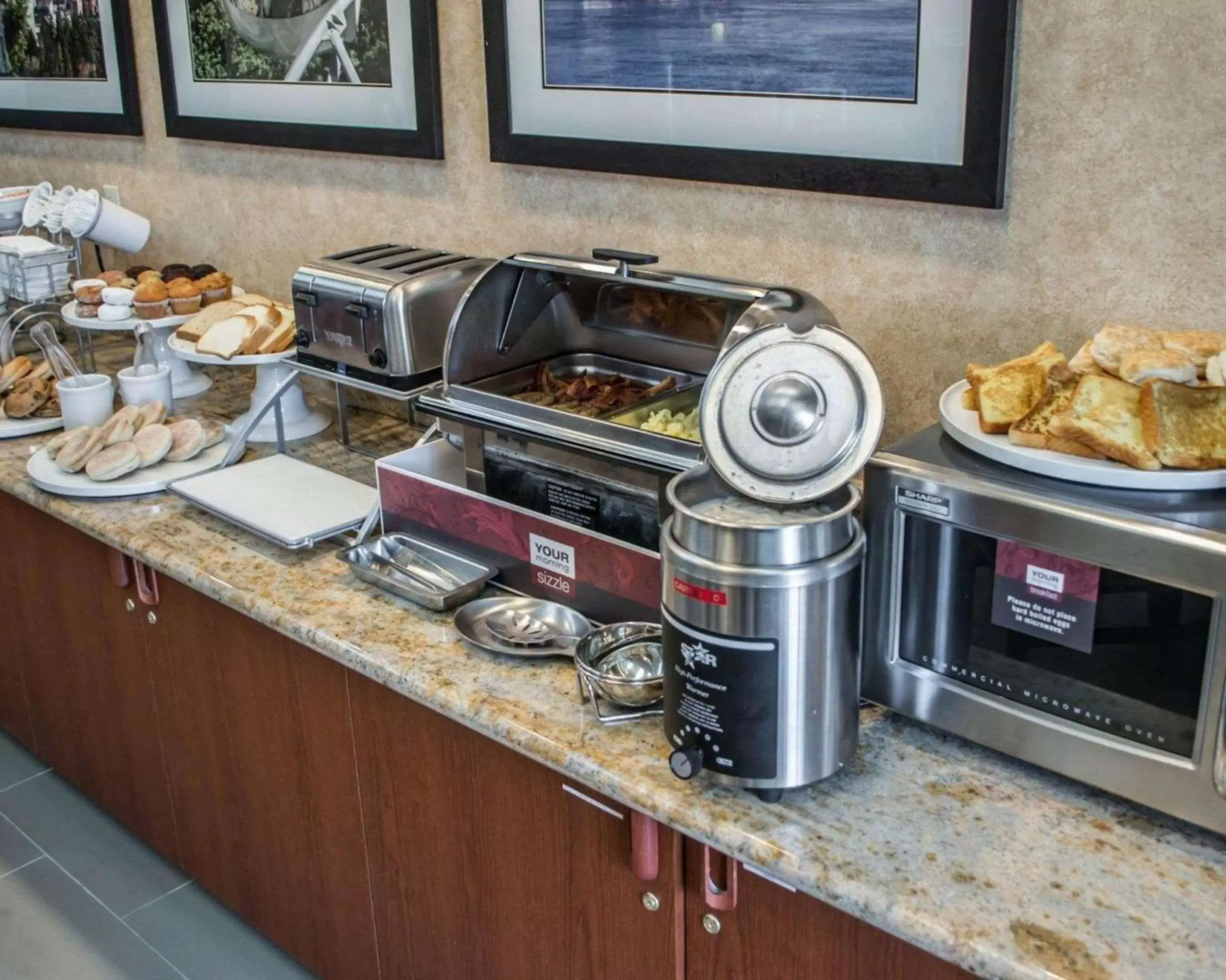 Restaurant/places to eat, Food in Comfort Suites Portland Southwest