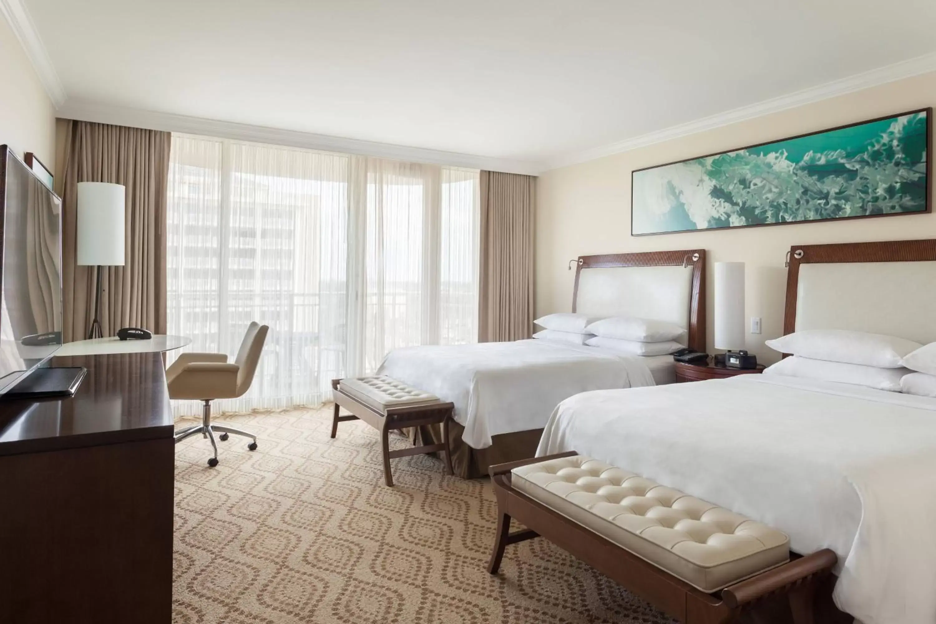 Swimming pool, Bed in JW Marriott Marco Island Beach Resort