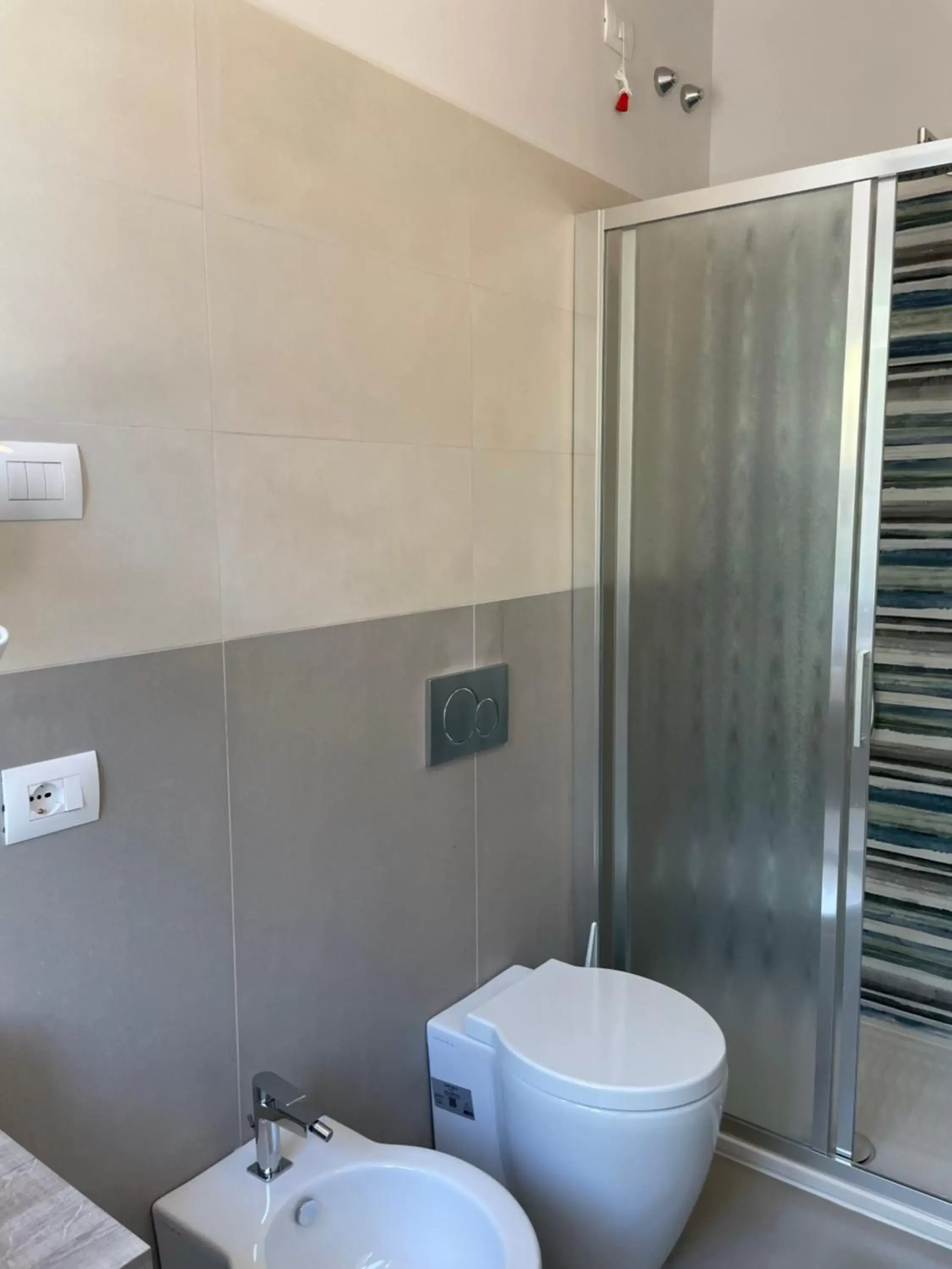 Bathroom in Guerrini Hotel