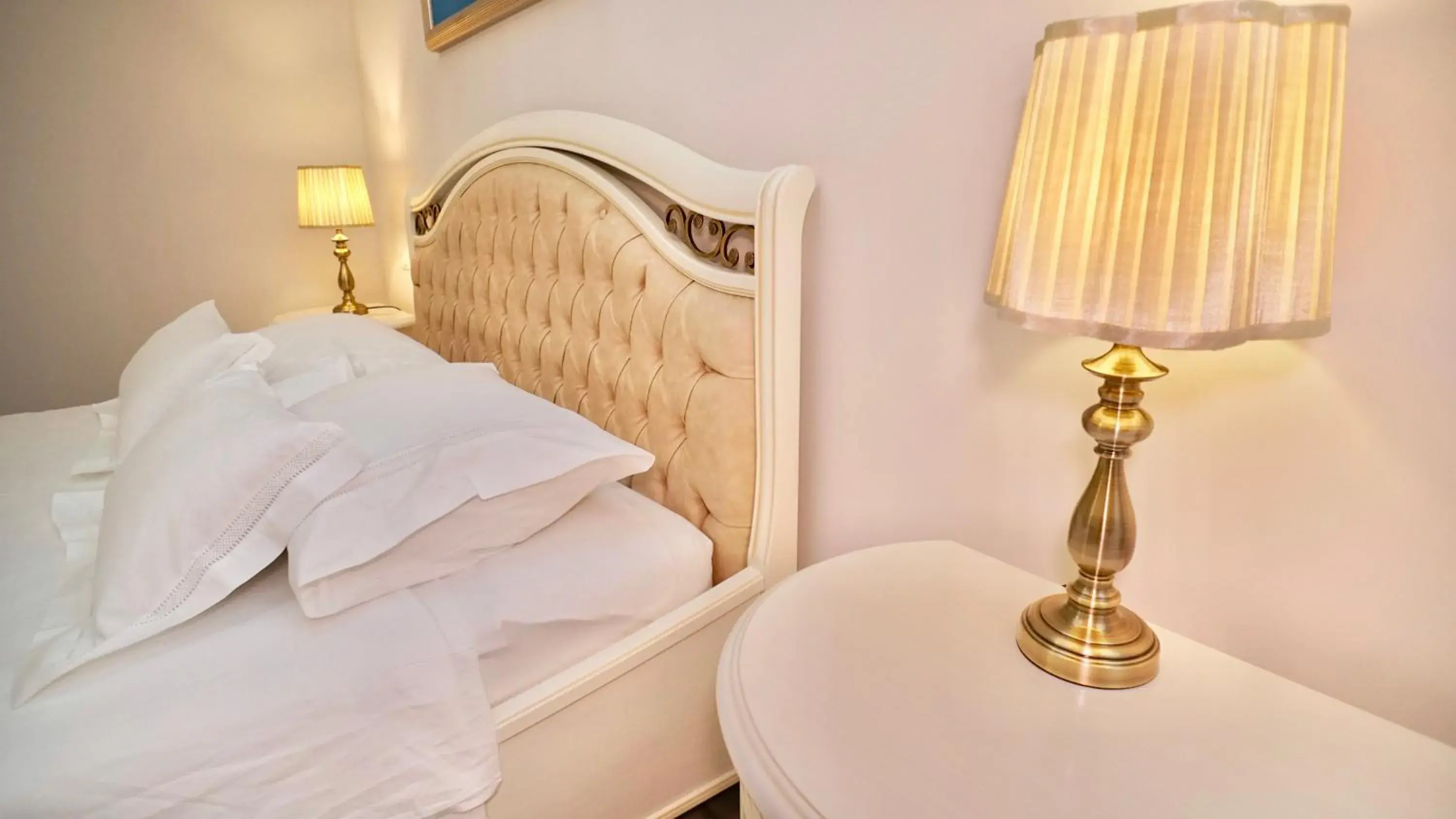 Bedroom, Bed in Hotel Bellevue Trogir Bedroom, Bed in Hotel Bellevue Trogir