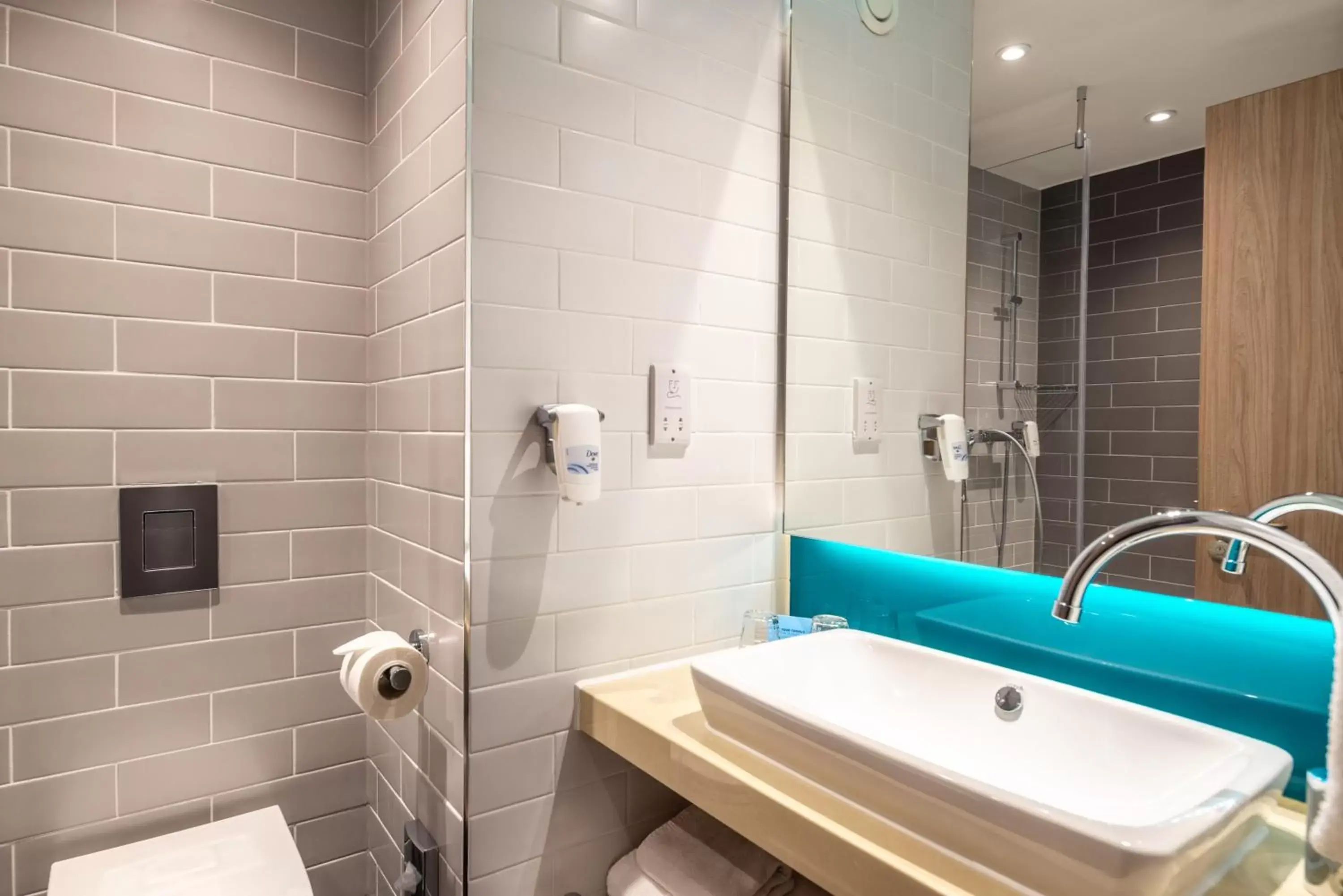 Shower, Bathroom in Holiday Inn Express - London Heathrow T4, an IHG Hotel