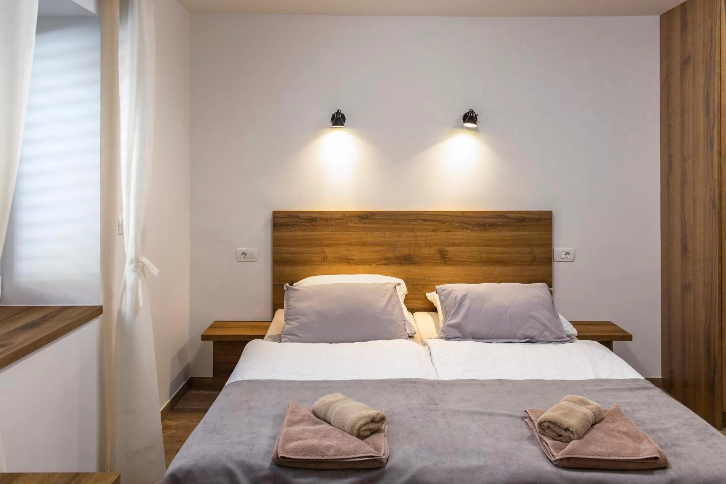 Property building, Bed in Vila Marin Miler