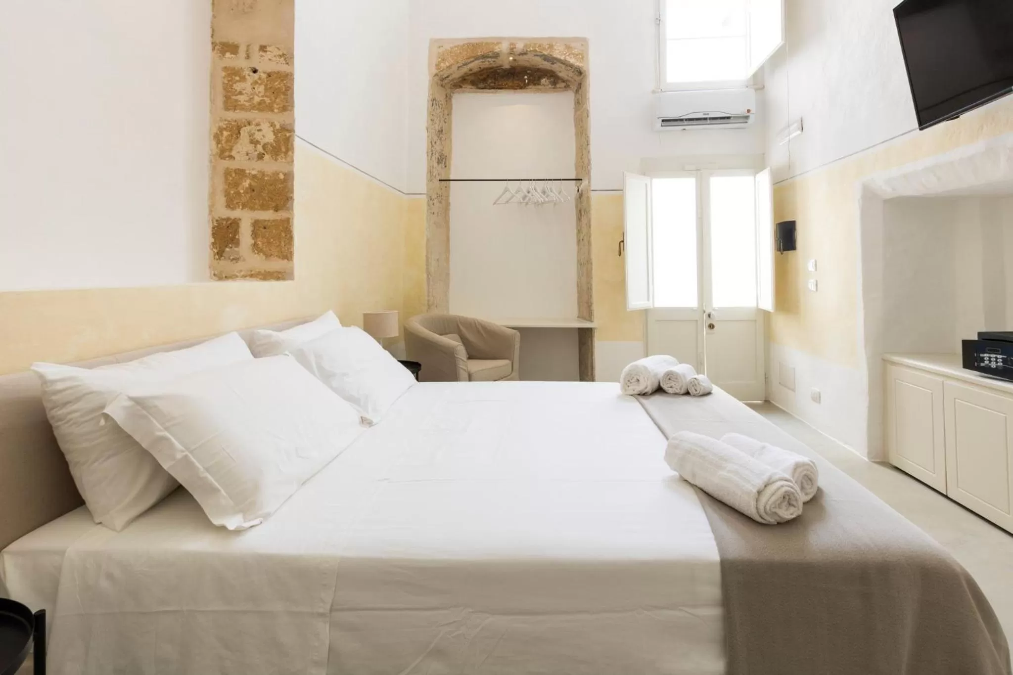 Bed in Palazzo Balsamo