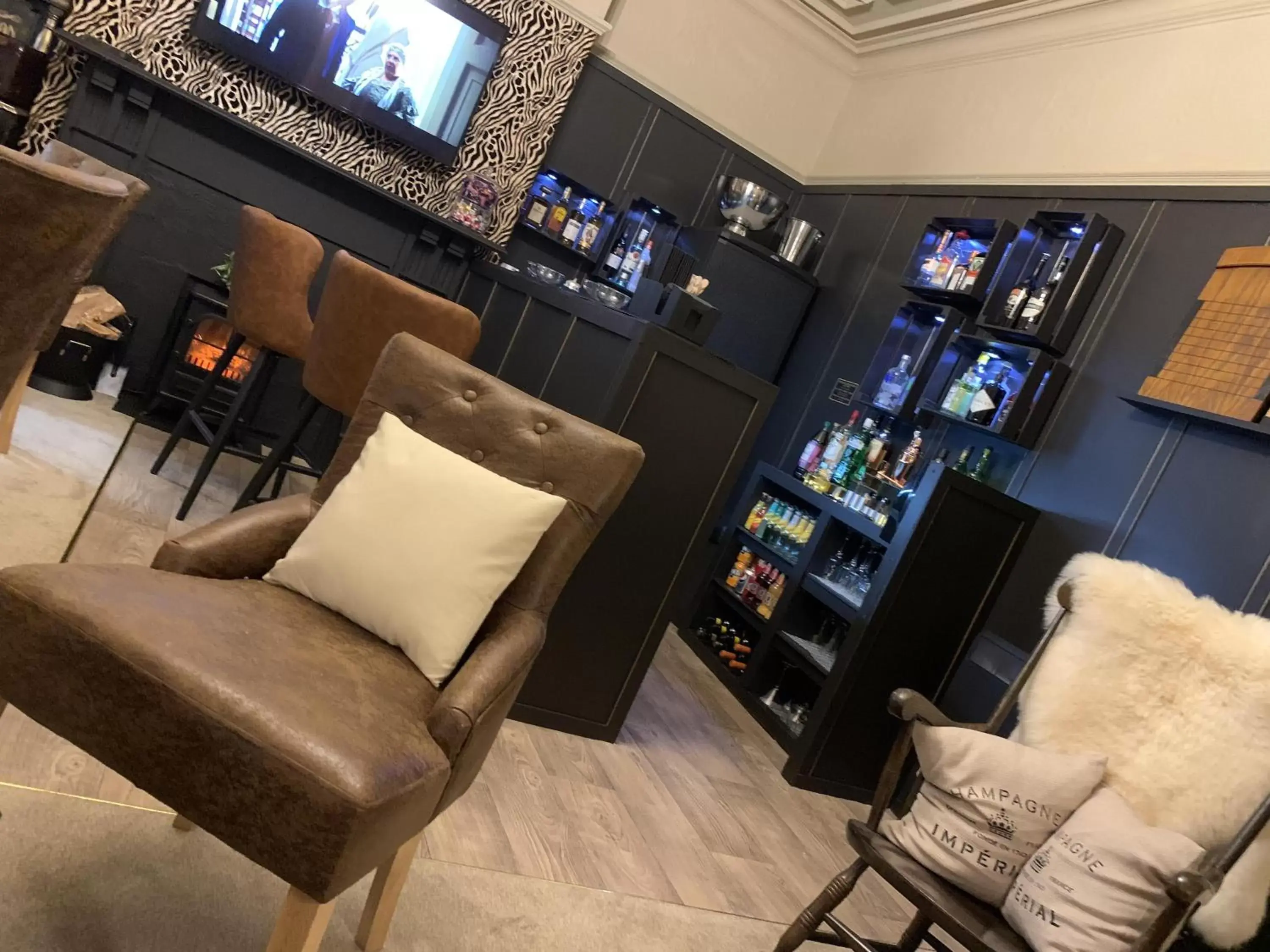 Lounge or bar in Kingsmere Guest House