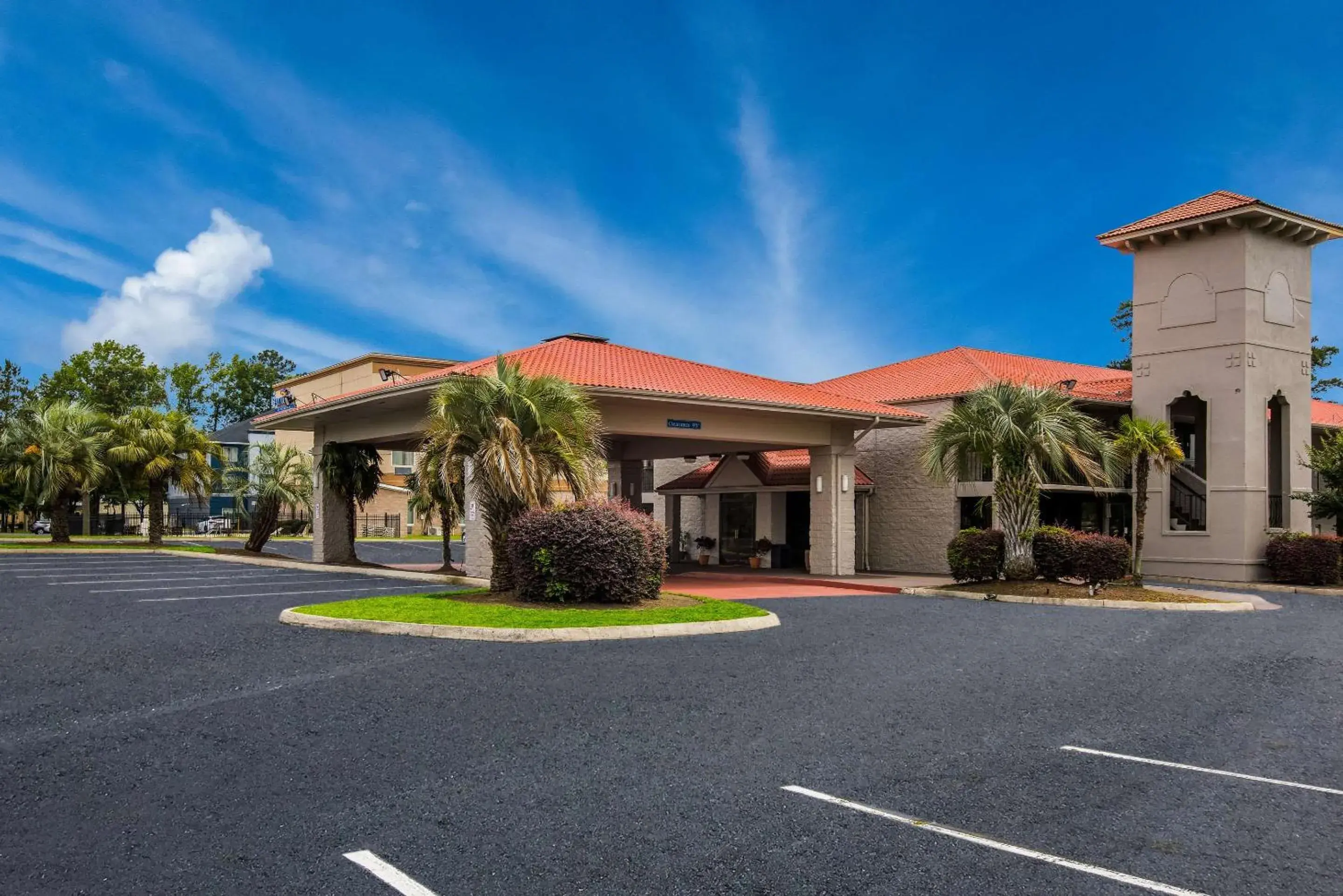 Property Building in Econo Lodge