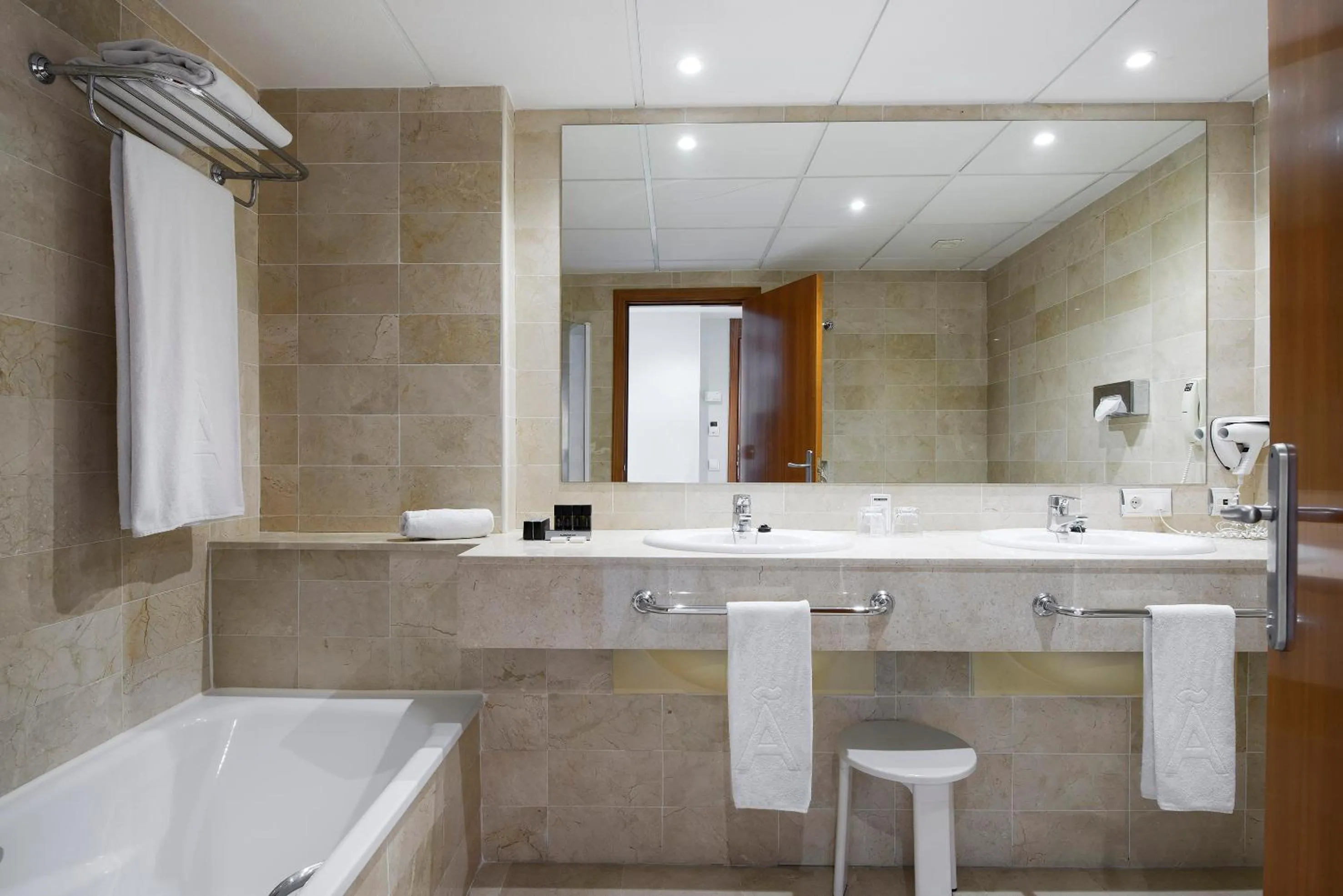 Shower in Melia Benidorm