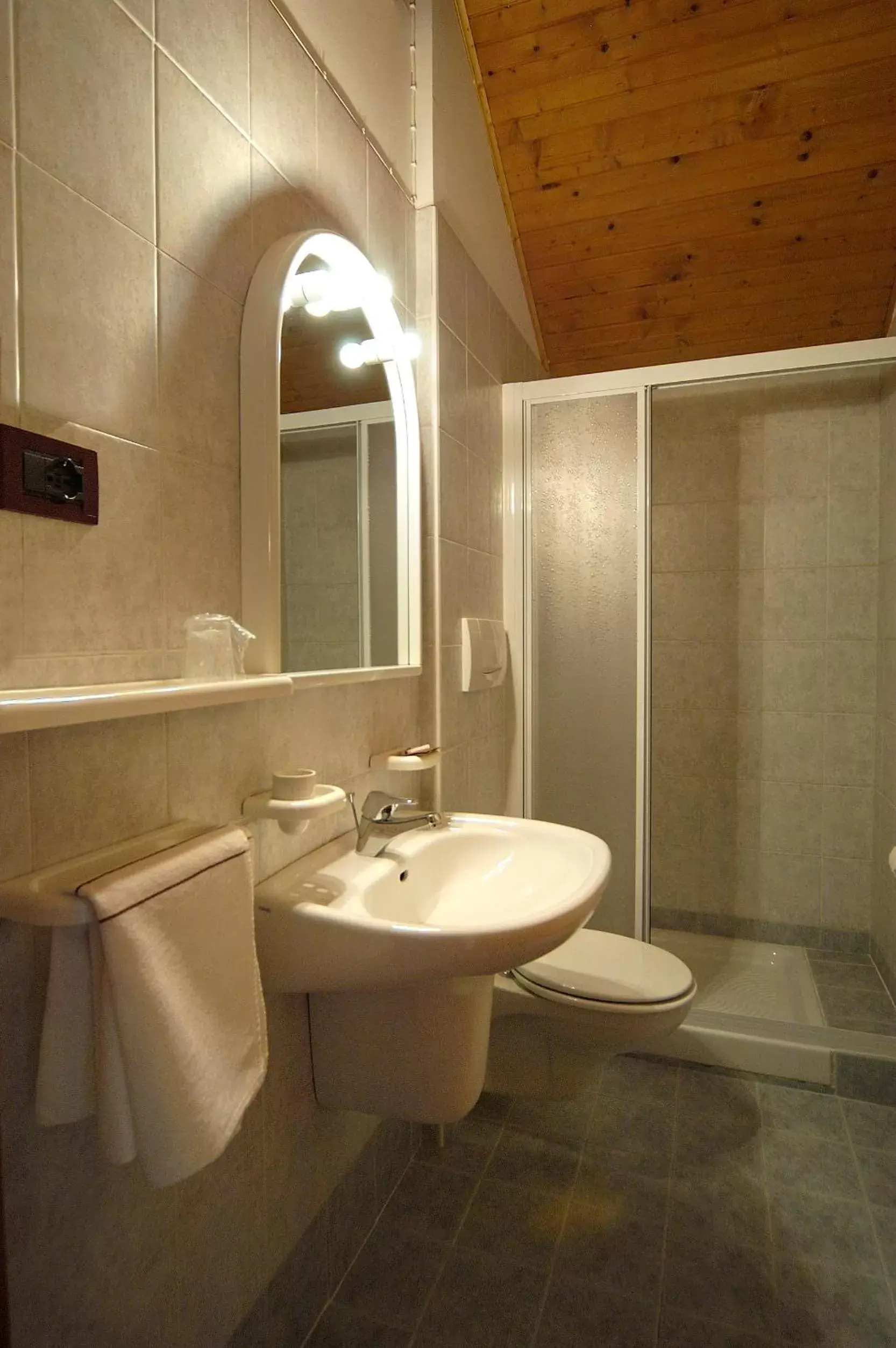 Bathroom in Hotel Karinhall