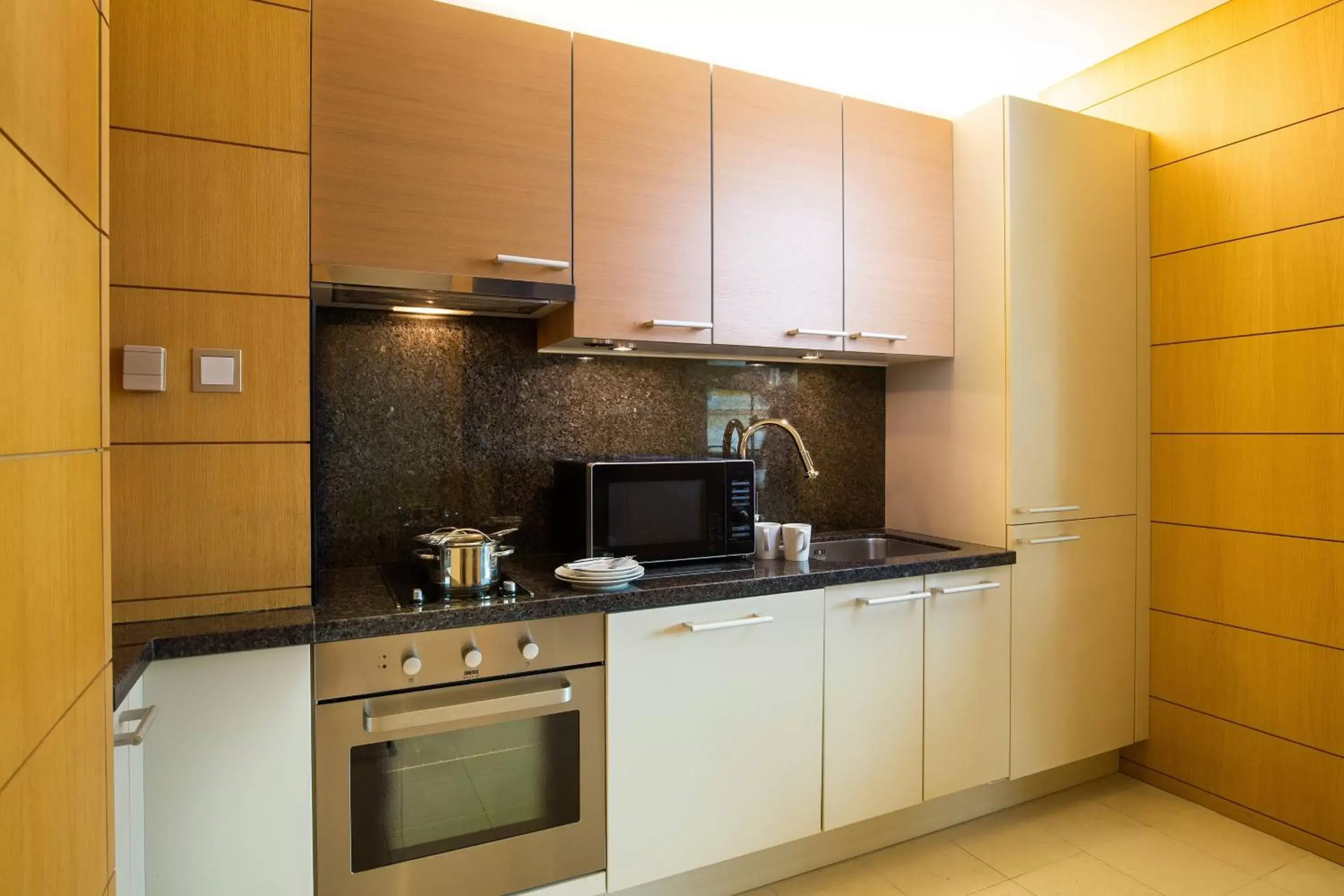 Bedroom, Kitchen/Kitchenette in Marriott Executive Apartment Seoul