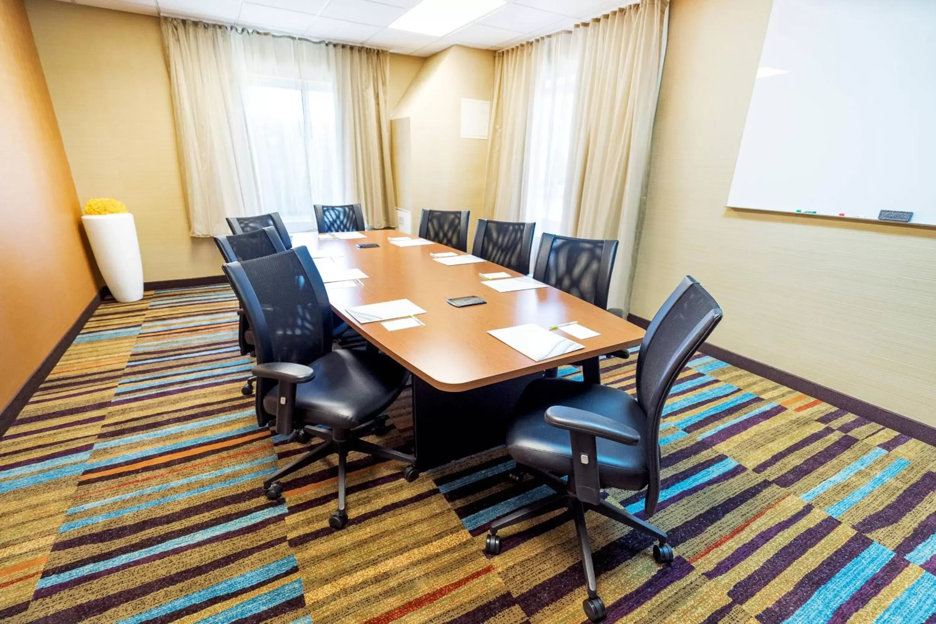 Meeting/conference room in Fairfield by Marriott Medford Long Island