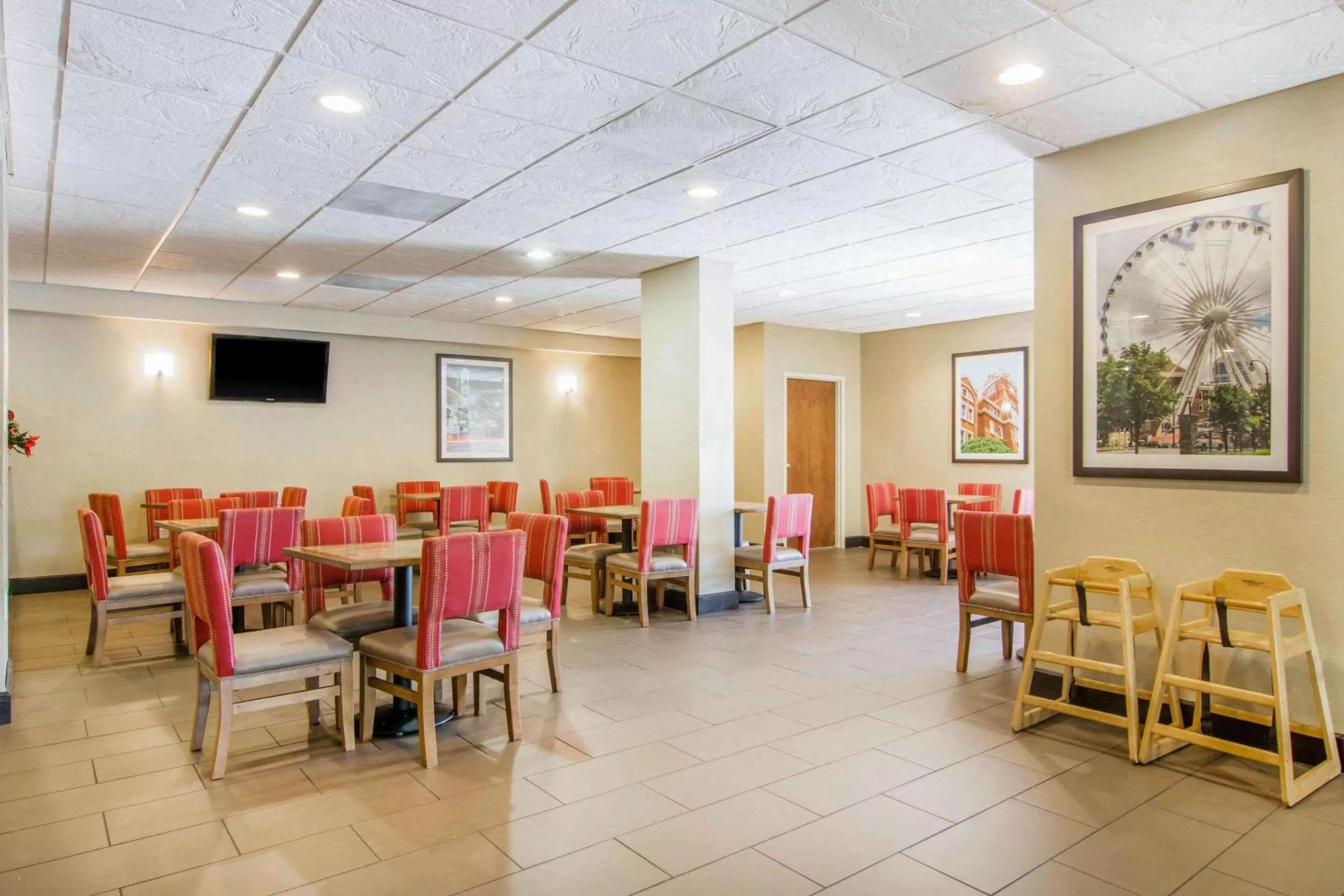 Restaurant/places to eat in Comfort Inn Atlanta Downtown South