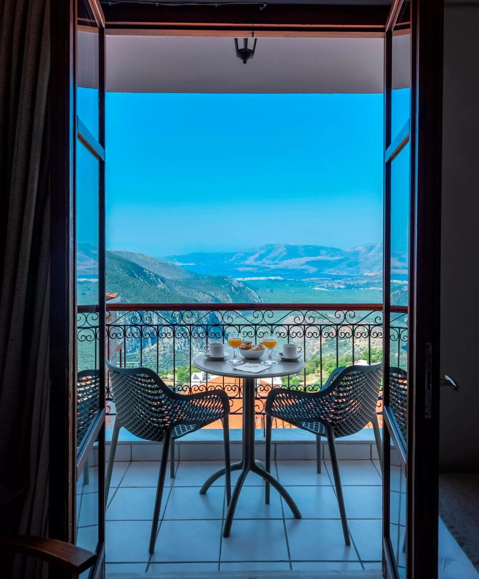 Balcony/Terrace in Fedriades Delphi Hotel