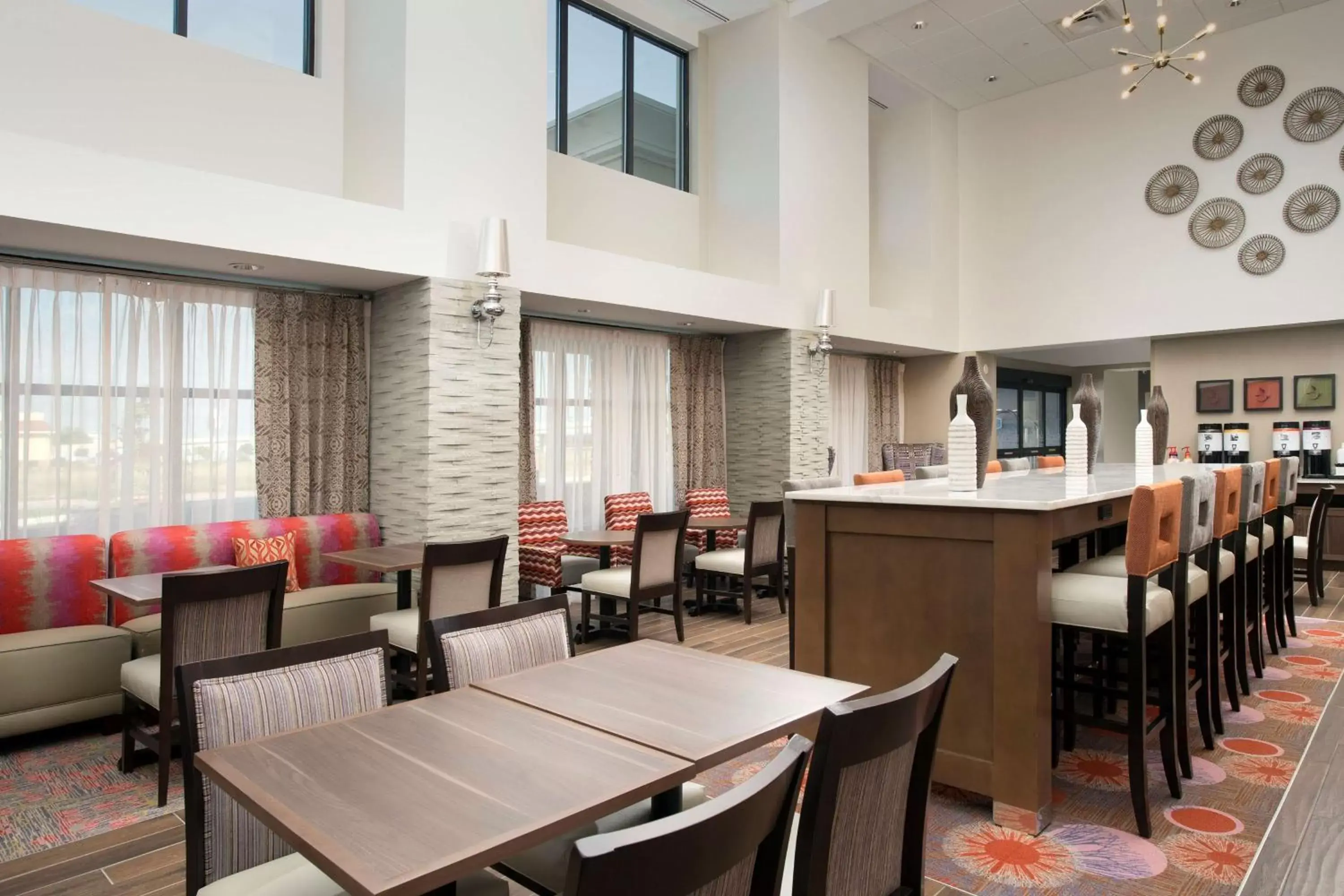 Lobby or reception, Restaurant/Places to Eat in Hampton Inn & Suites San Antonio Lackland AFB SeaWorld