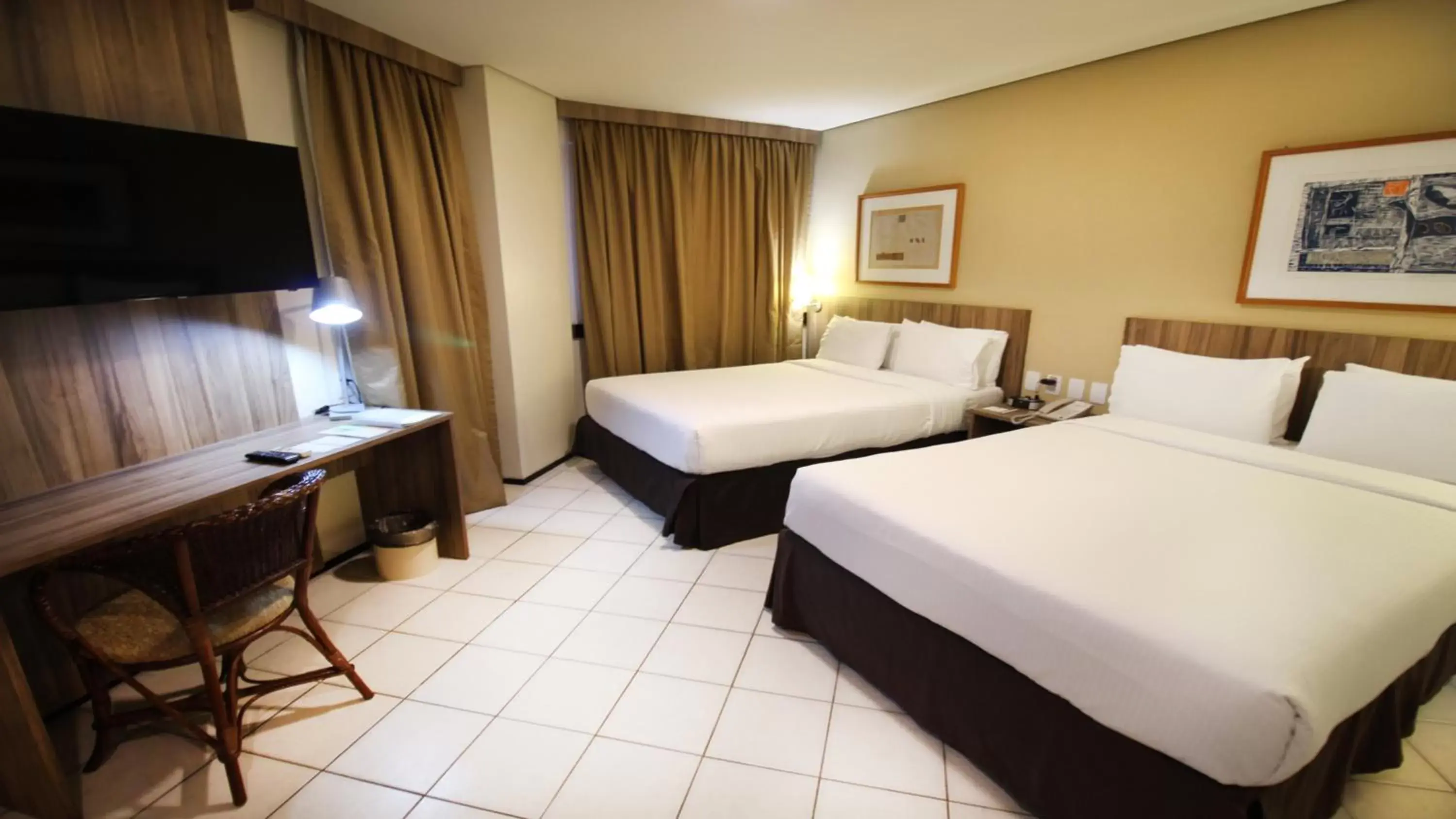 Bedroom, Bed in Holiday Inn Fortaleza, an IHG Hotel