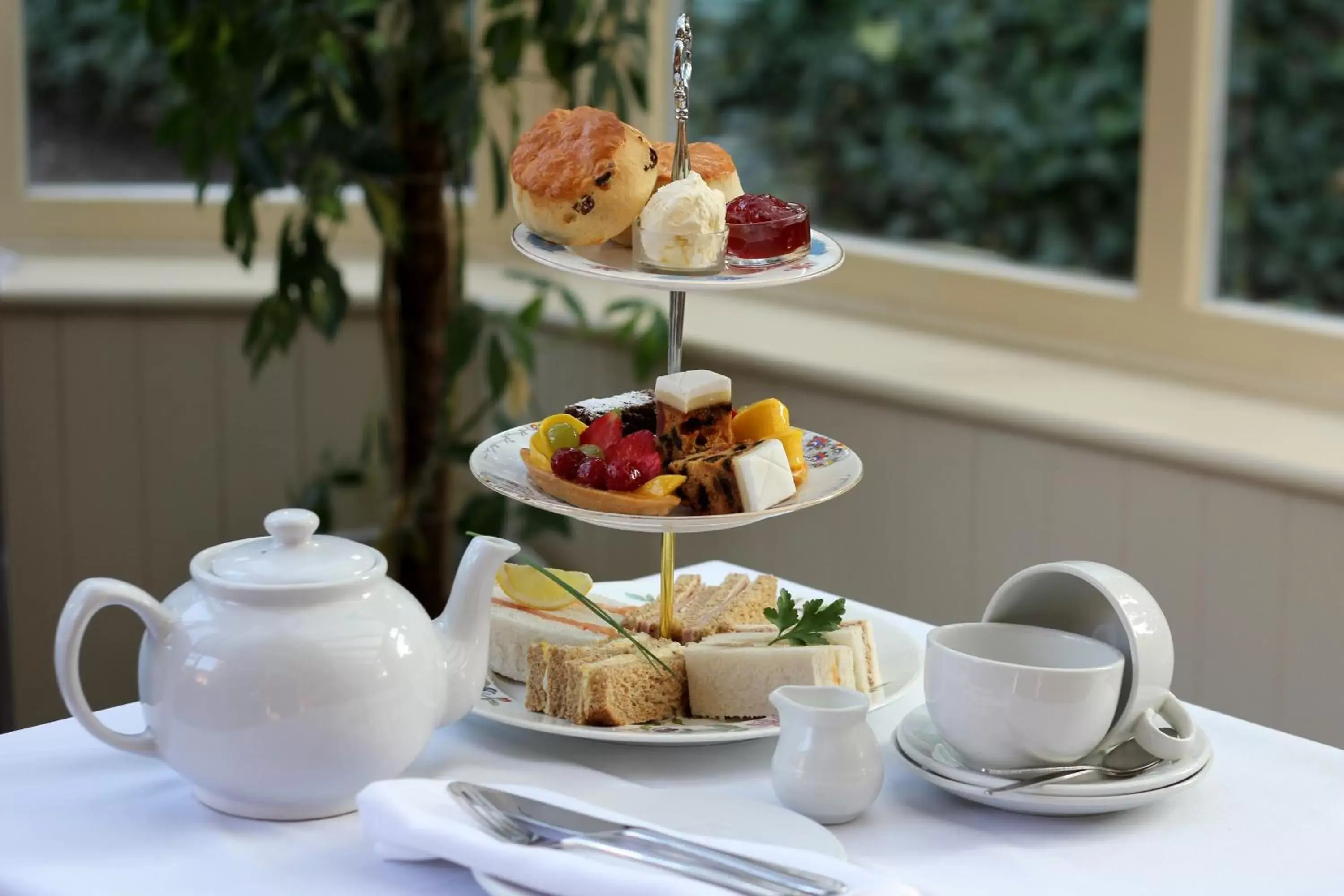 Restaurant/places to eat in Alexandra Court Hotel Restaurant/places to eat in Alexandra Court Hotel