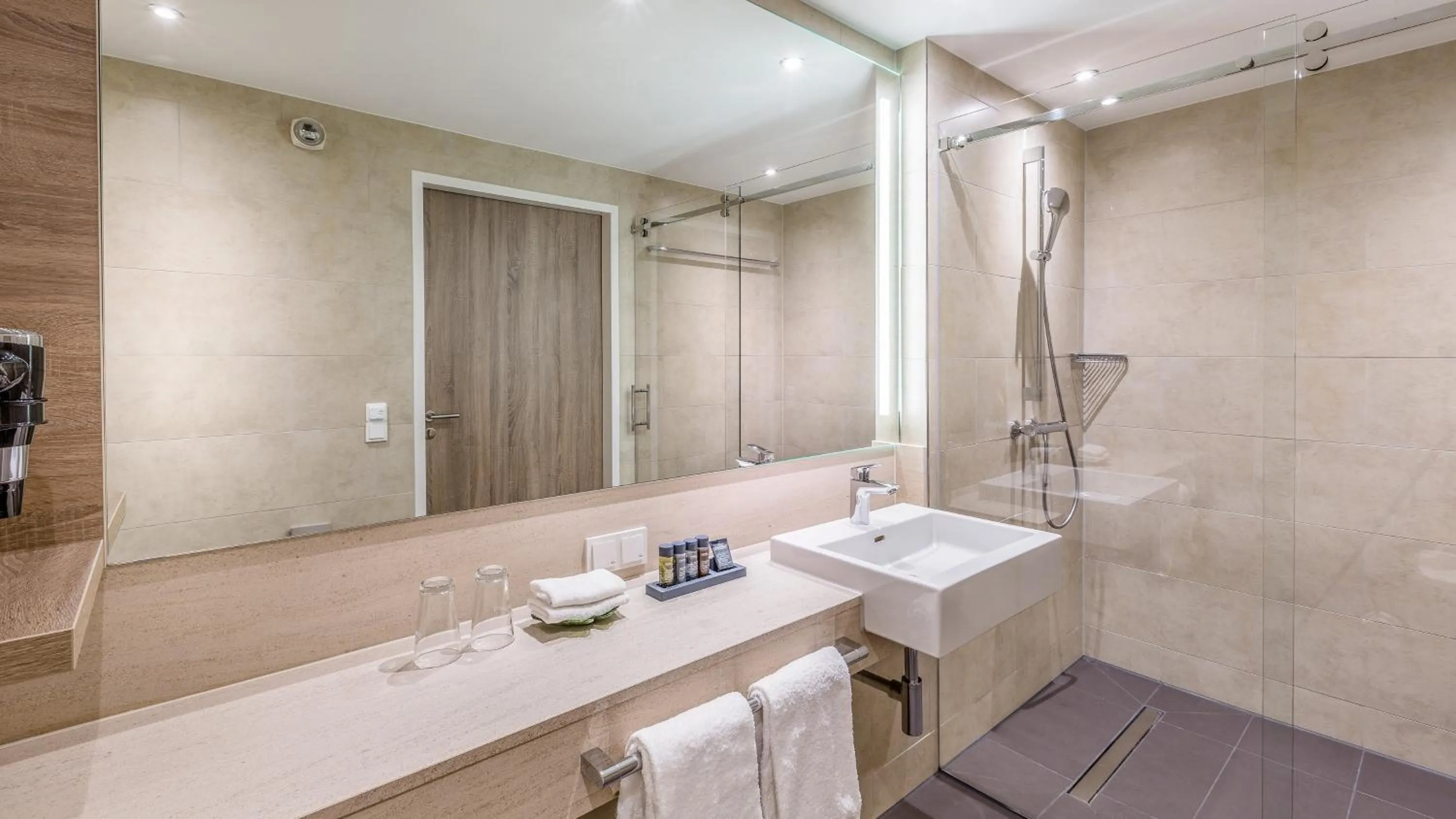 Bathroom in Holiday Inn Munich - City East, an IHG Hotel