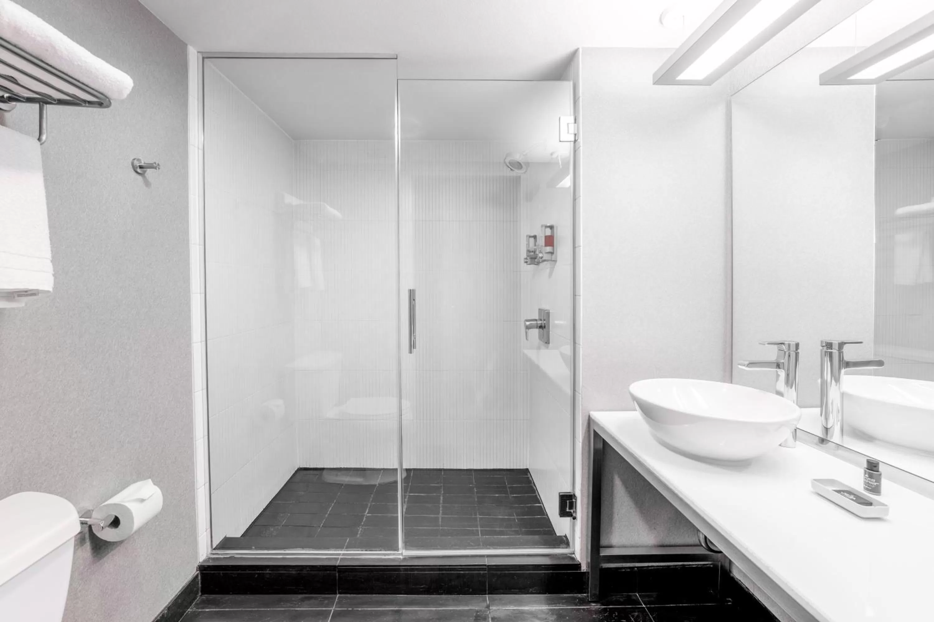 Bathroom in Aloft Cupertino