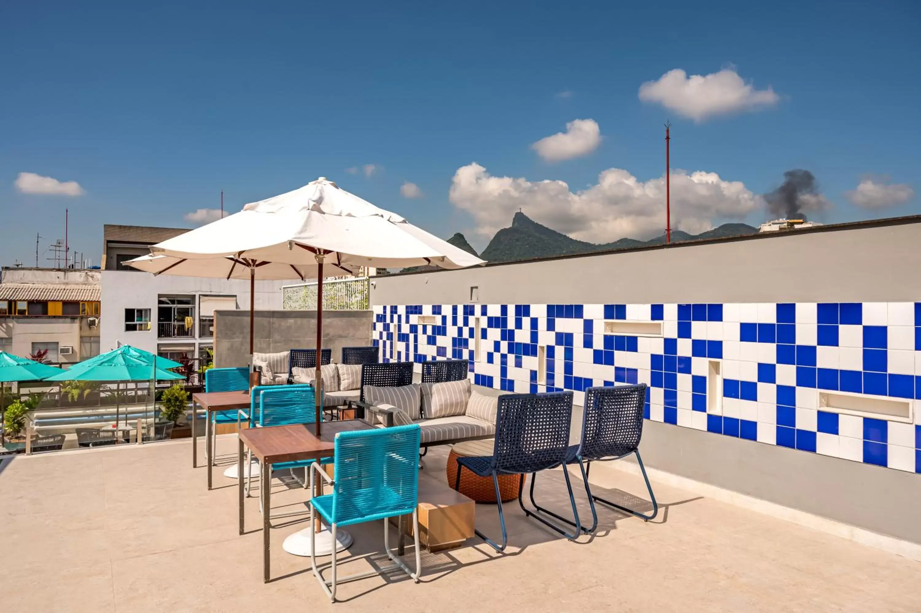 Lounge or bar in Royal Regency Palace Hotel Lounge or bar in Royal Regency Palace Hotel