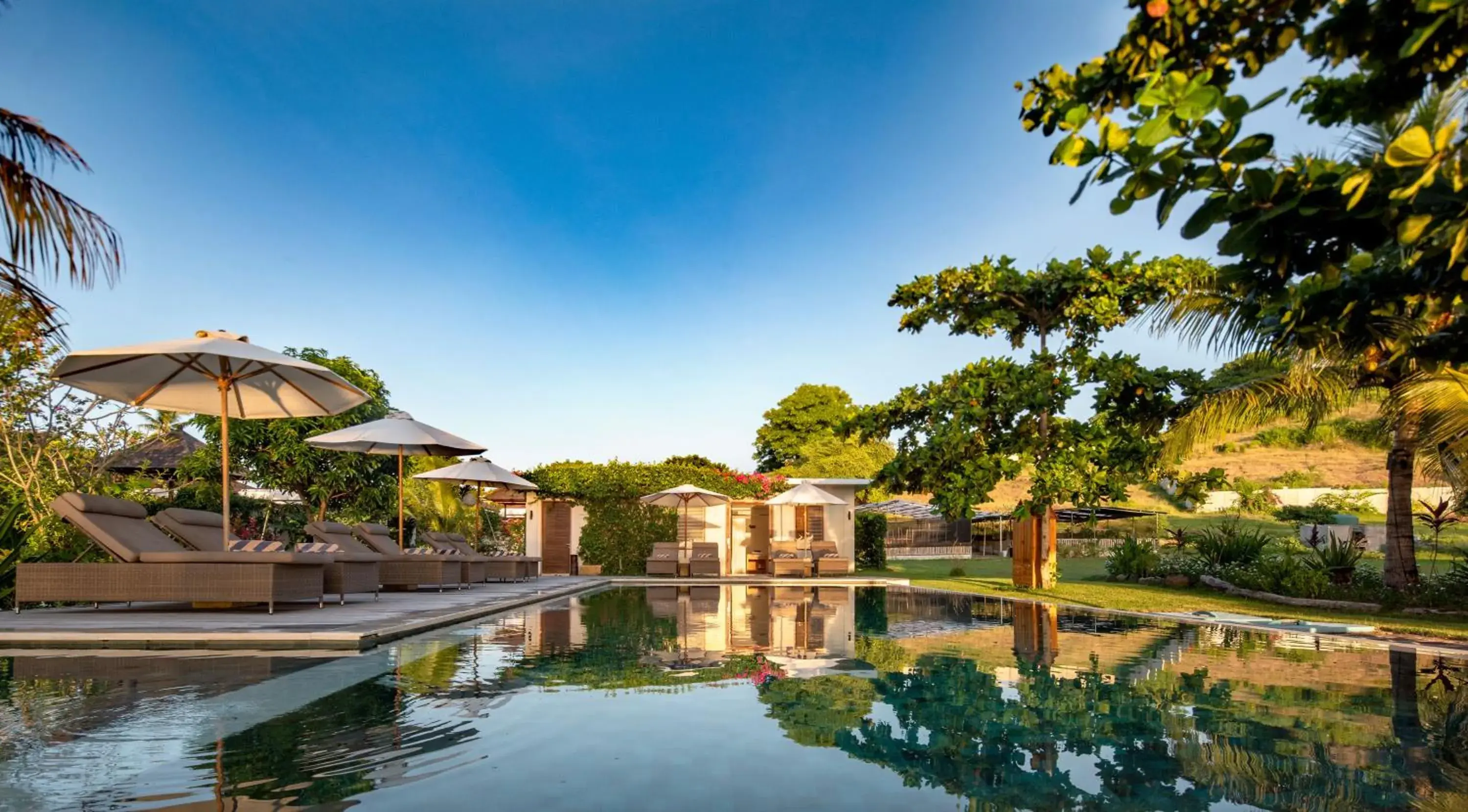 Swimming Pool in Kokomo Resort Gili Gede