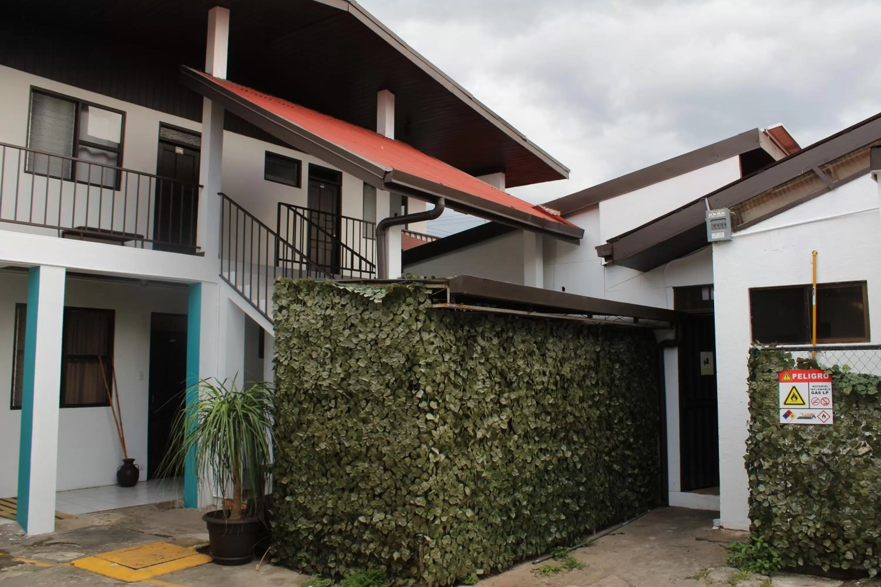 Property Building in Hotel Cañas