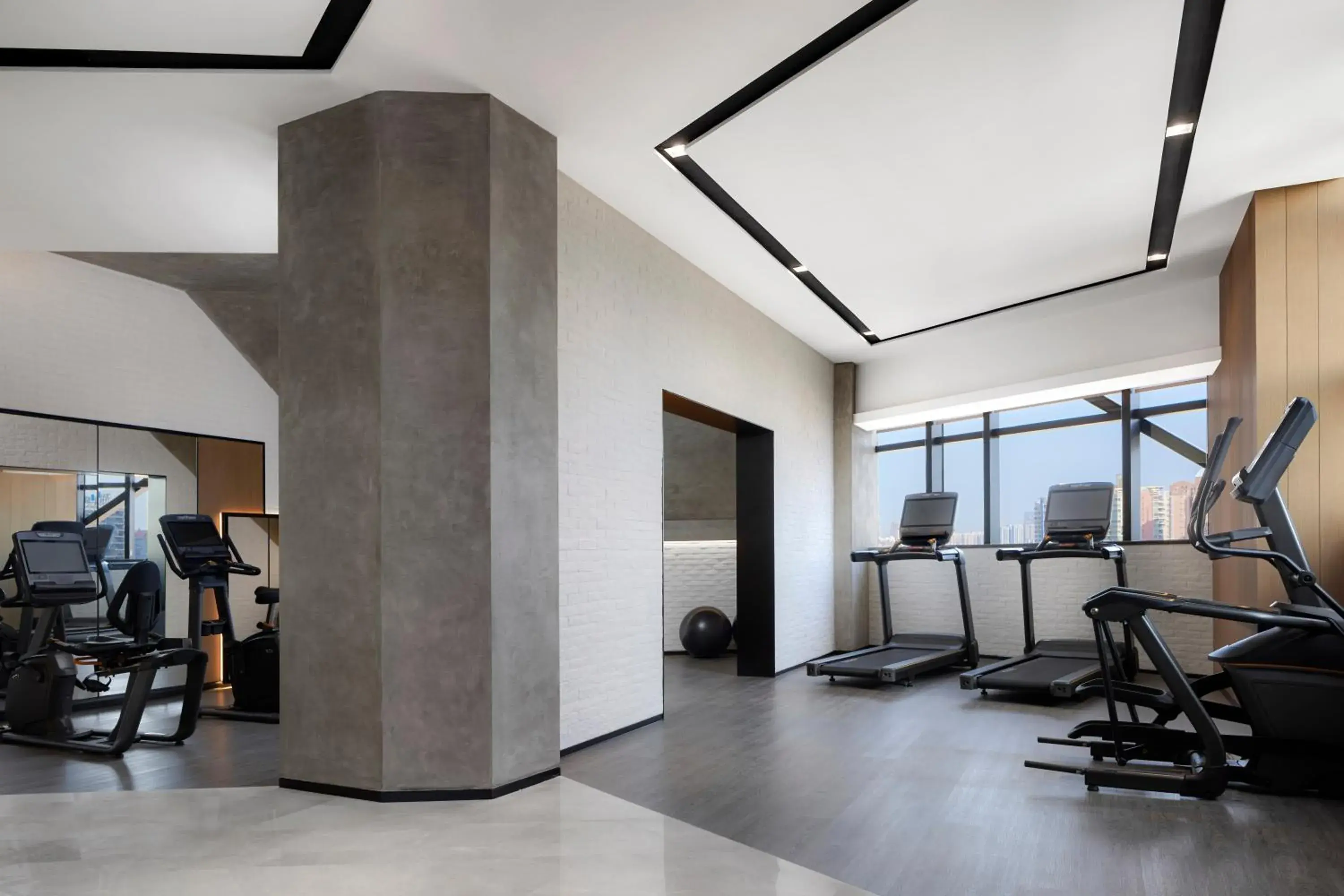 Fitness centre/facilities, Fitness Center/Facilities in Four Points by Sheraton Shenzhen Bao'an