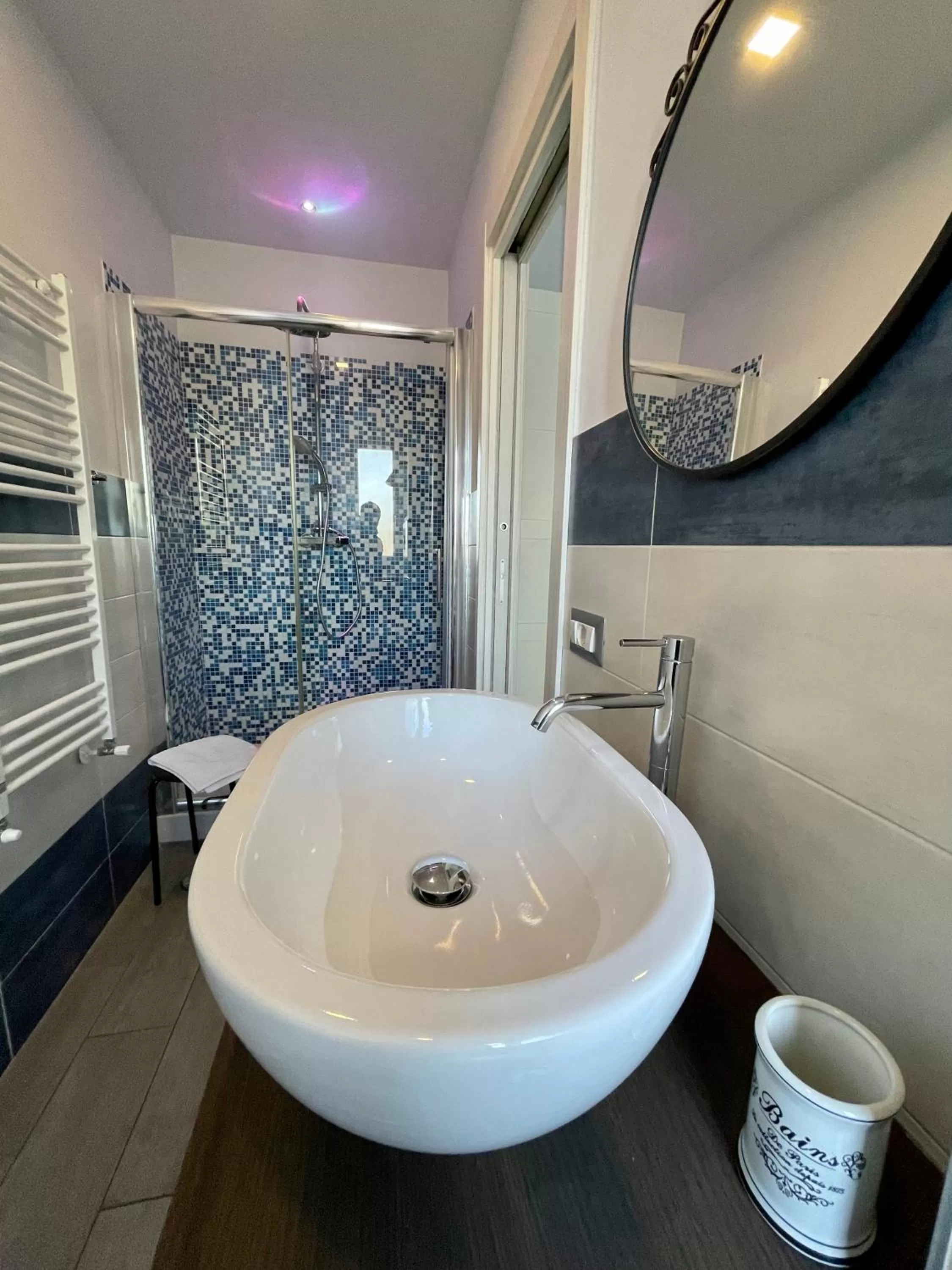 Bathroom in Il Covo degli Arditi B&B