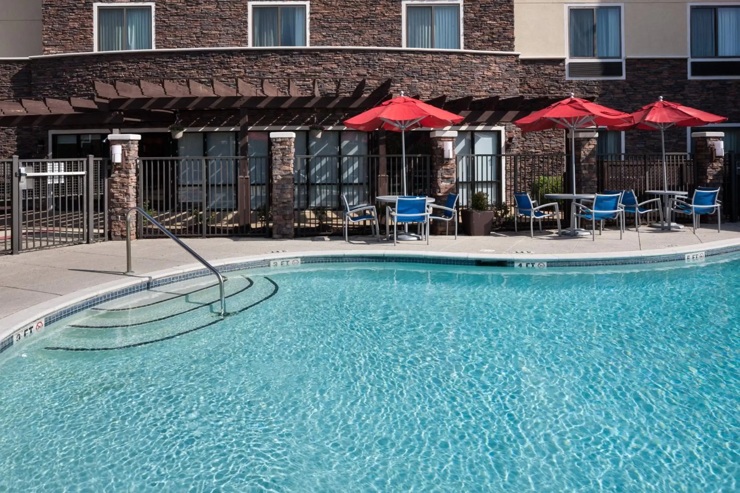 Swimming Pool in TownePlace Suites Columbia Southeast / Fort Jackson