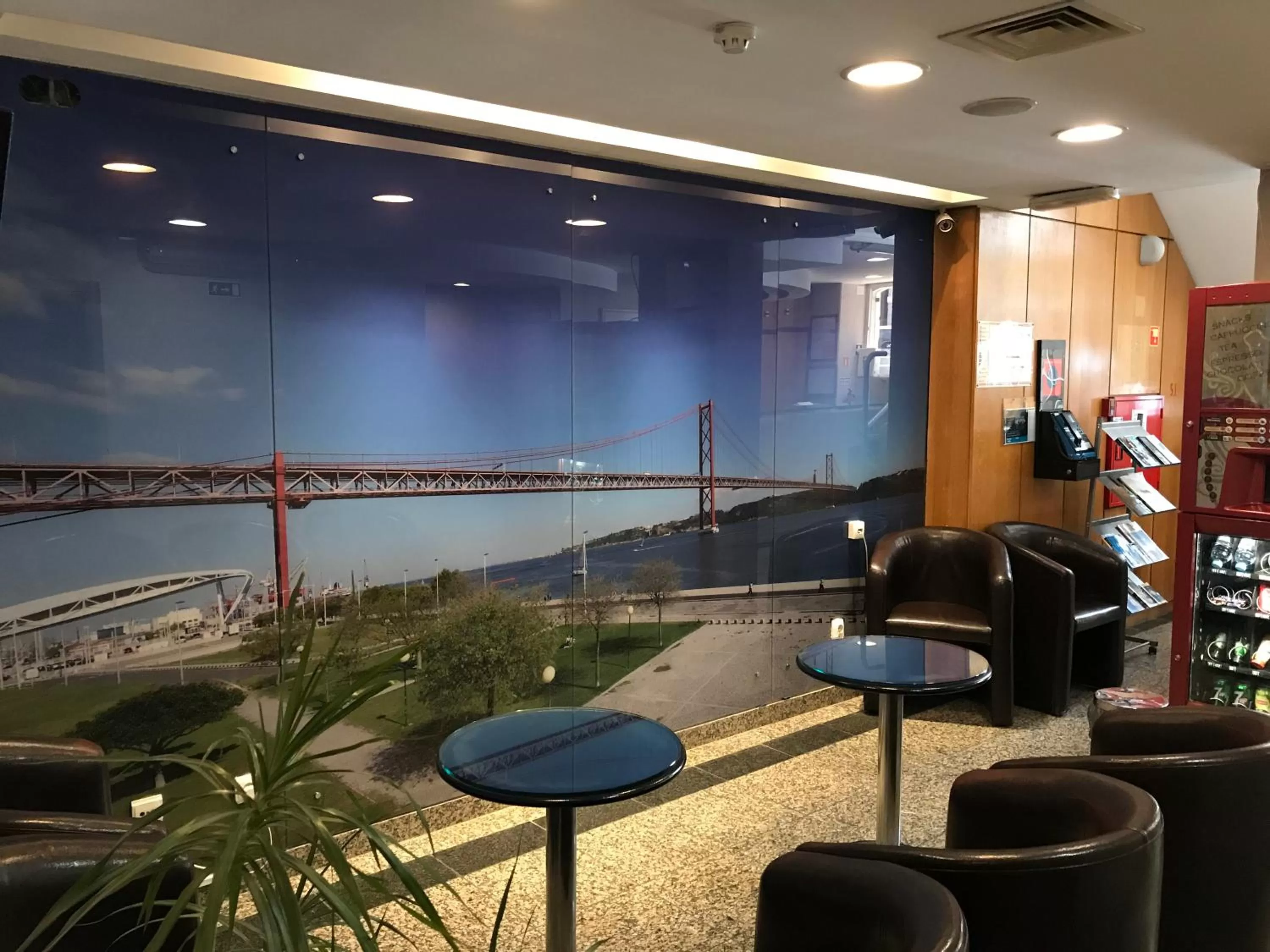 Communal lounge/ TV room in Hotel Do Chile