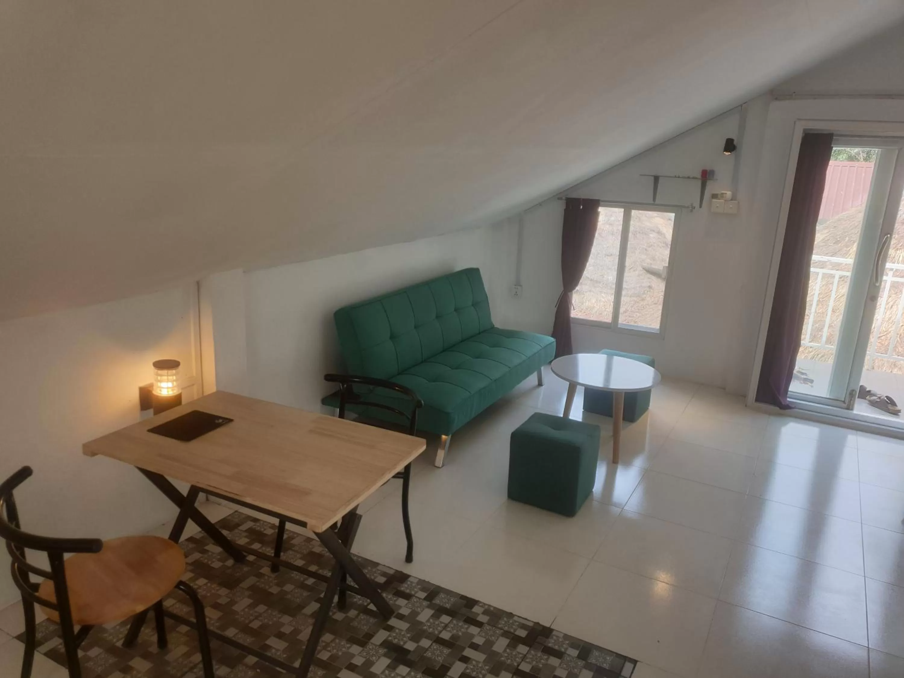 Deluxe Double Room with Balcony in Bohemiaz Resort and Spa Kampot