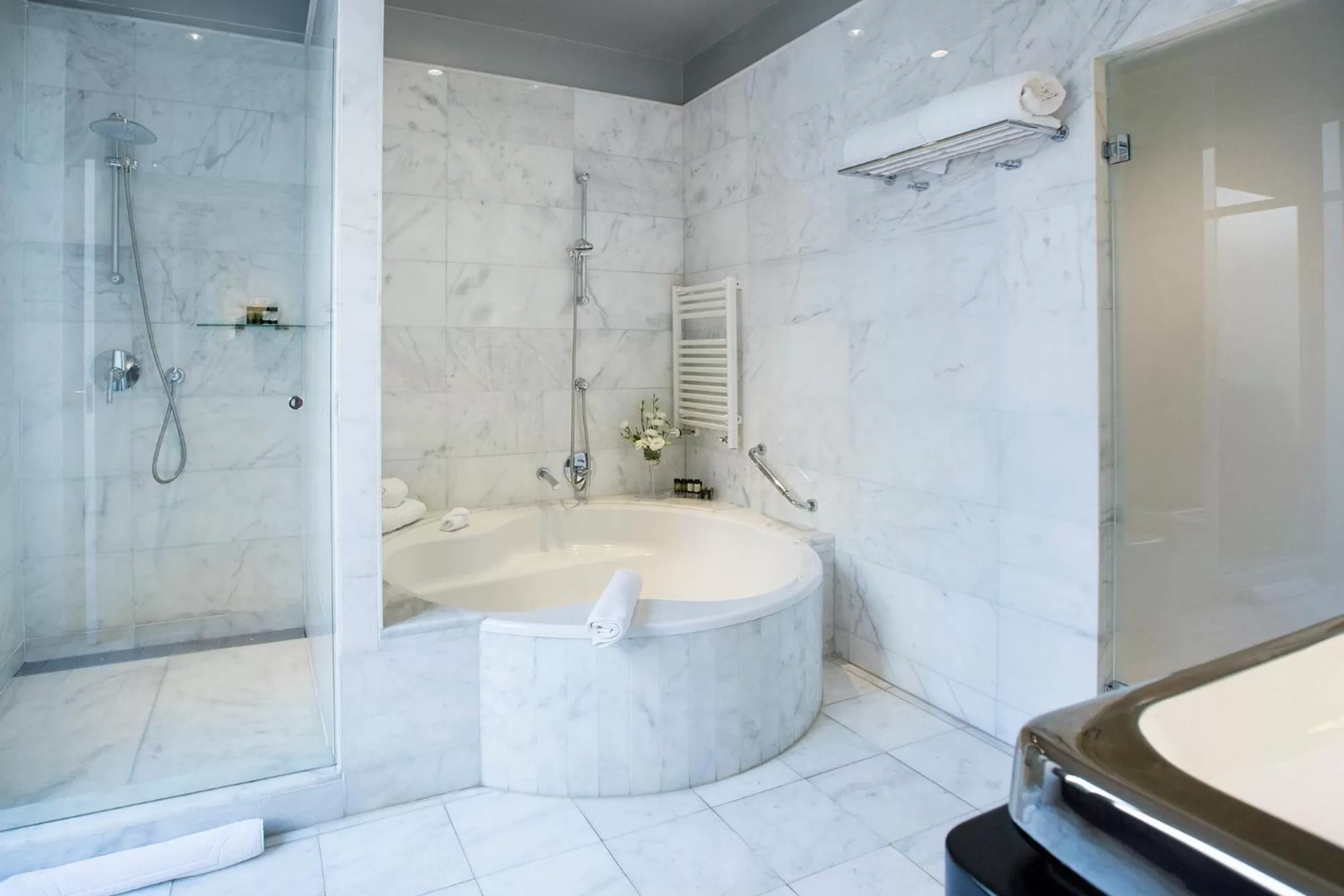 Bathroom in Hospes Palacio de los Patos, a Member of Design Hotels